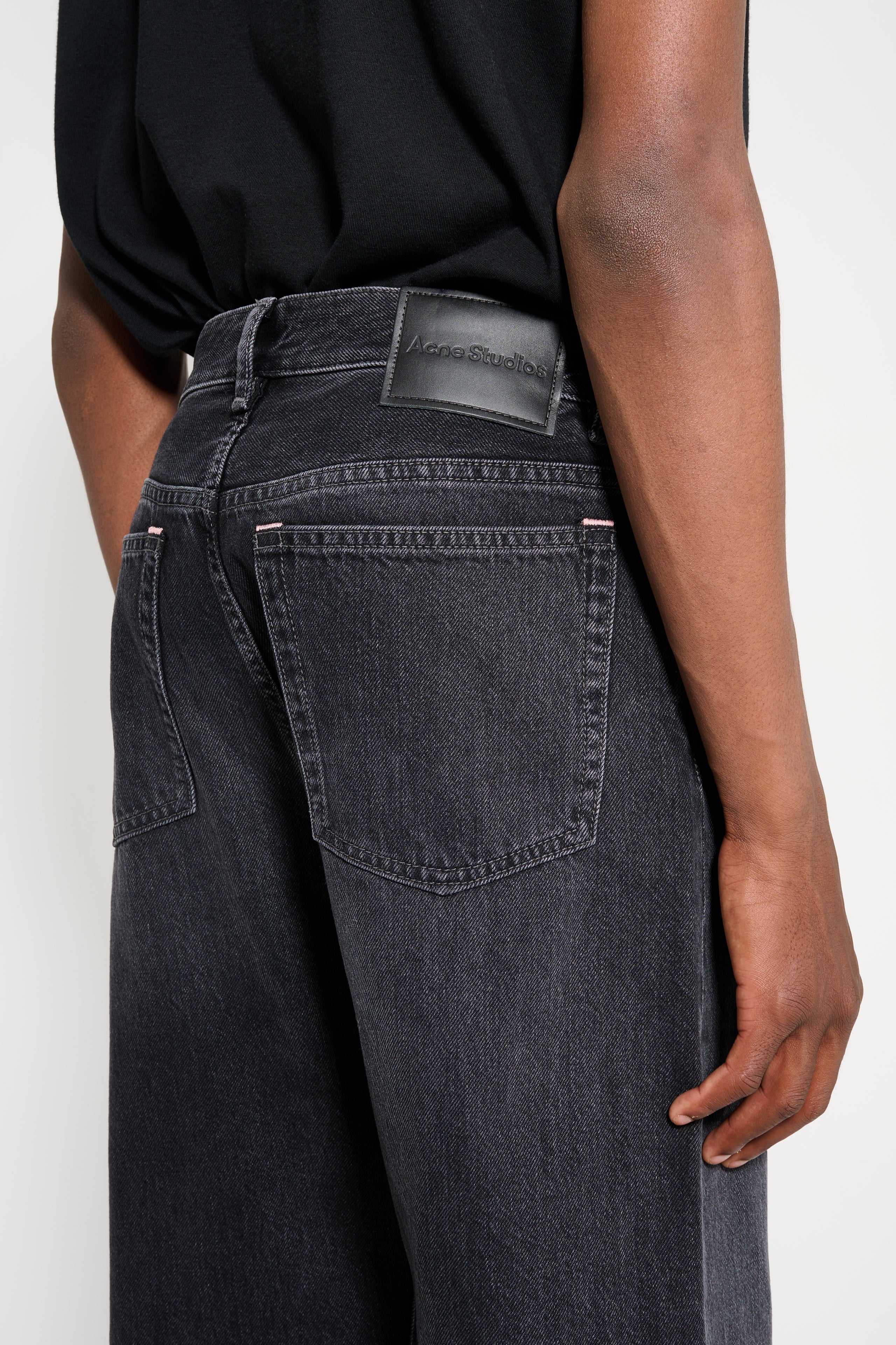 Acne Studios 2021M Loose Fit Jeans Vintage Black