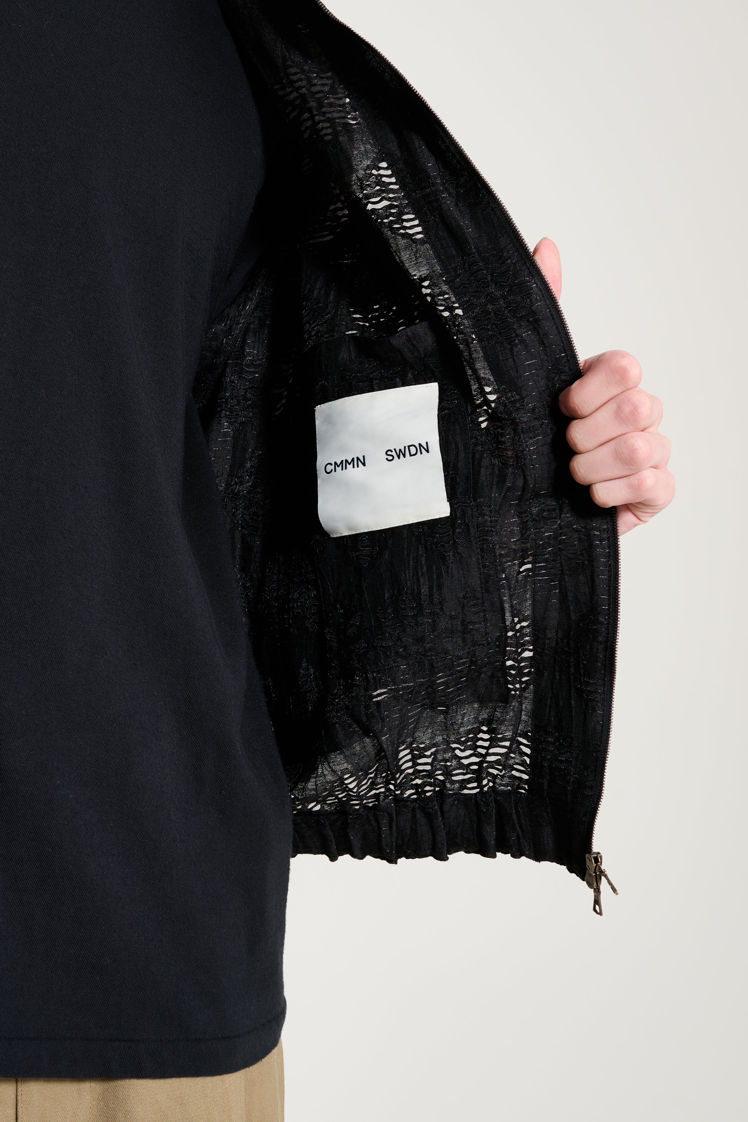 CMMN SWDN Ares Coupé de Fil Zip Blouson Black