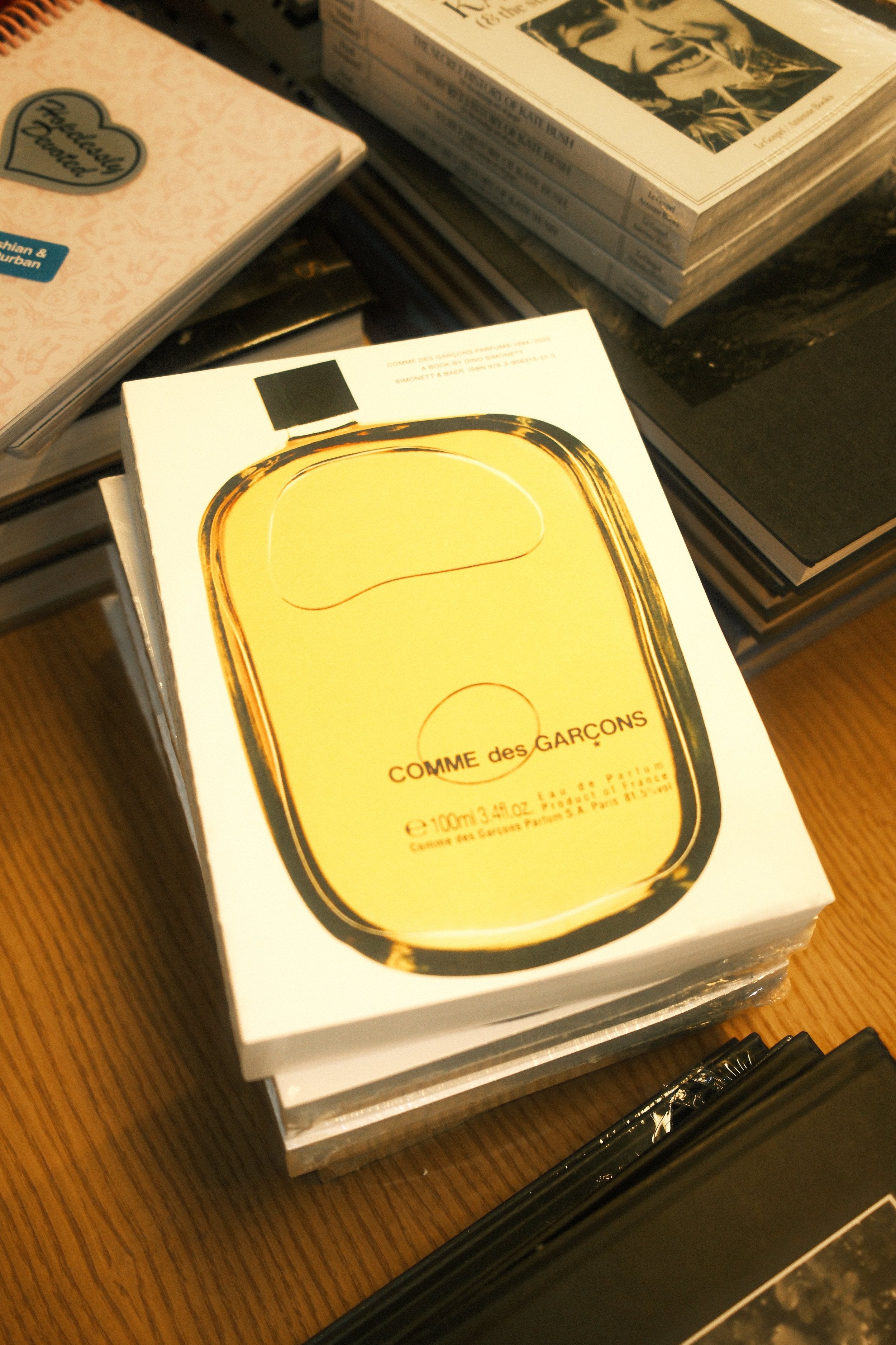 Comme des Garçons Parfums 1994-2025 – Très Bien