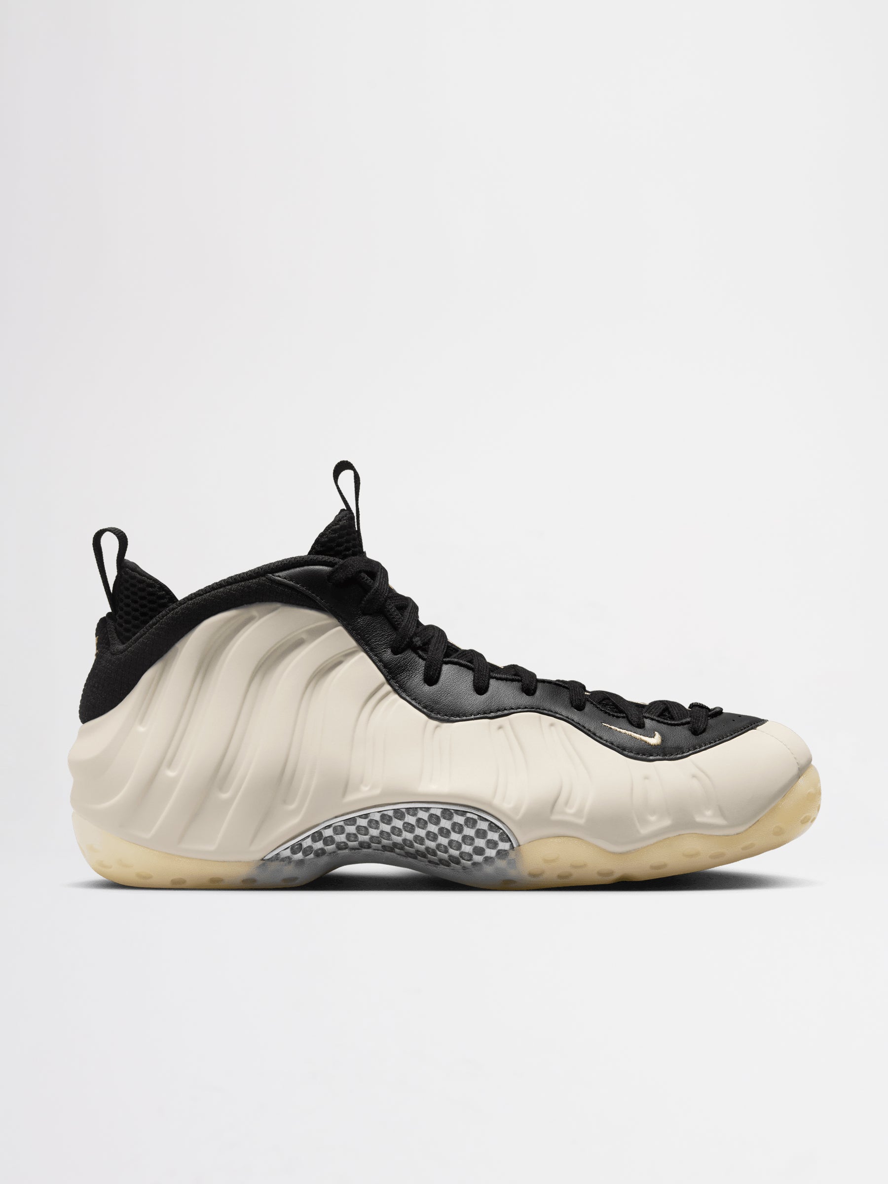 Nike Air Foamposite One Black / Team Gold