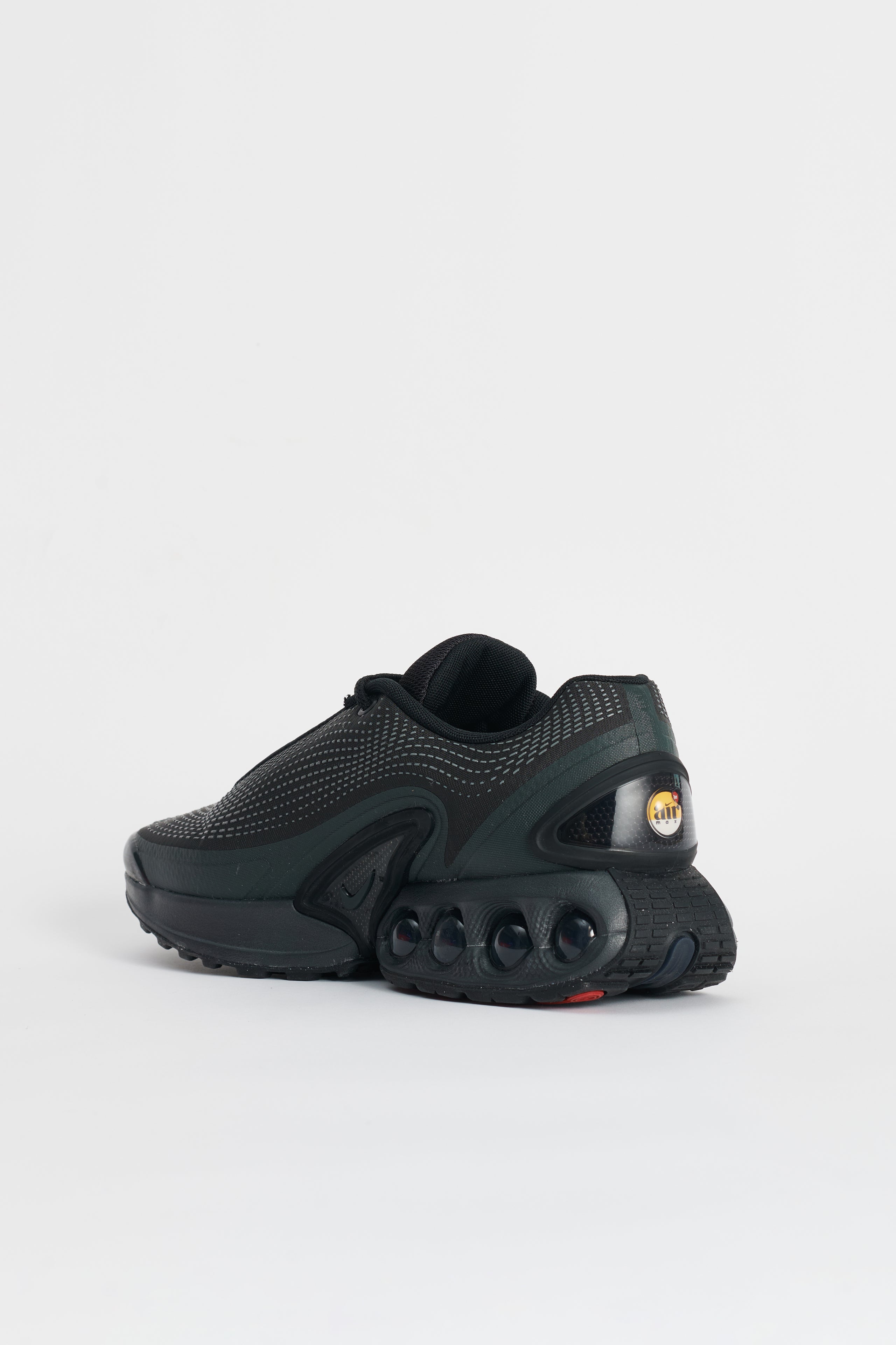Nike Air Max DN Black / Dark Smoke