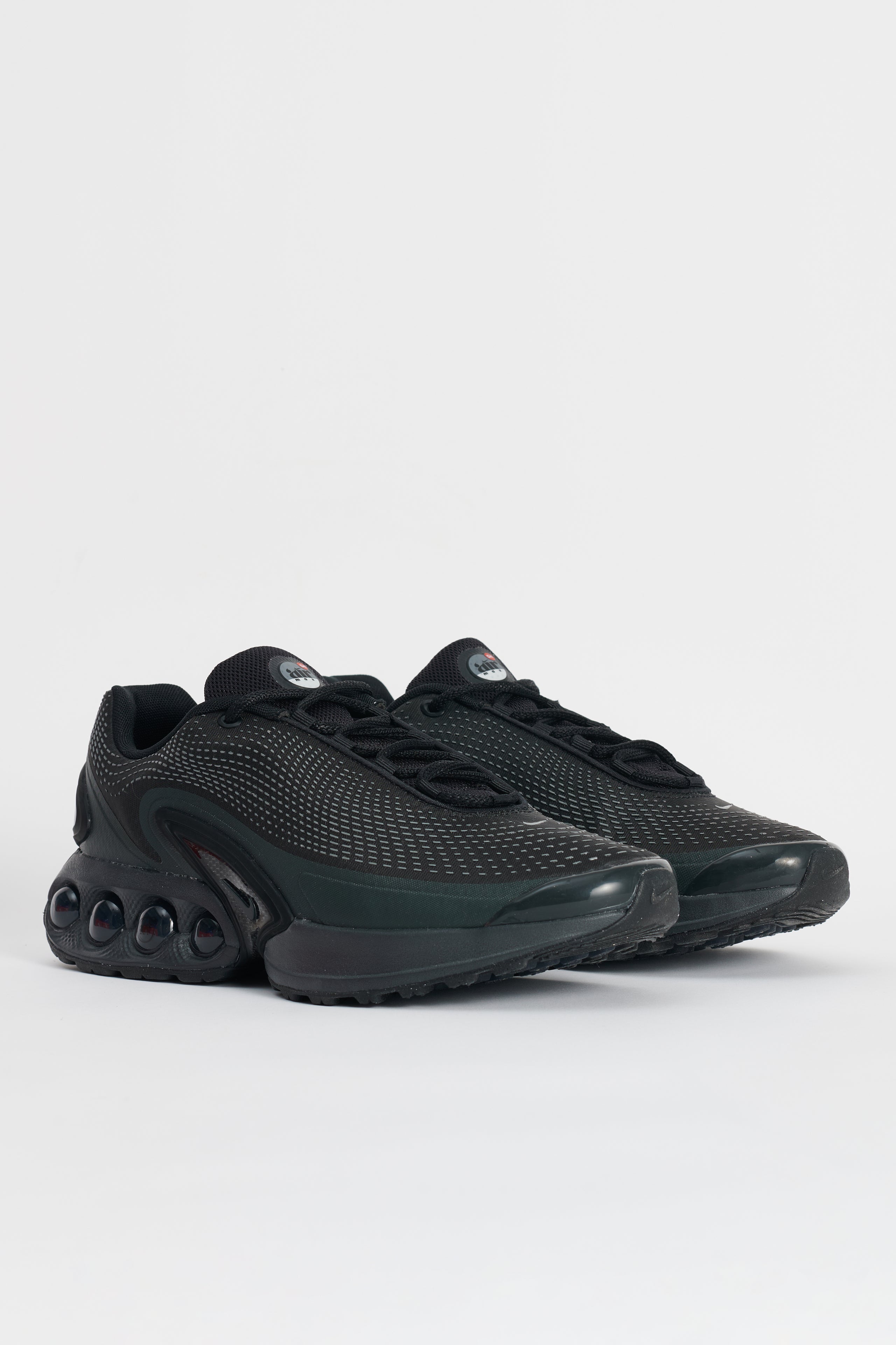 Nike Air Max DN Black / Dark Smoke