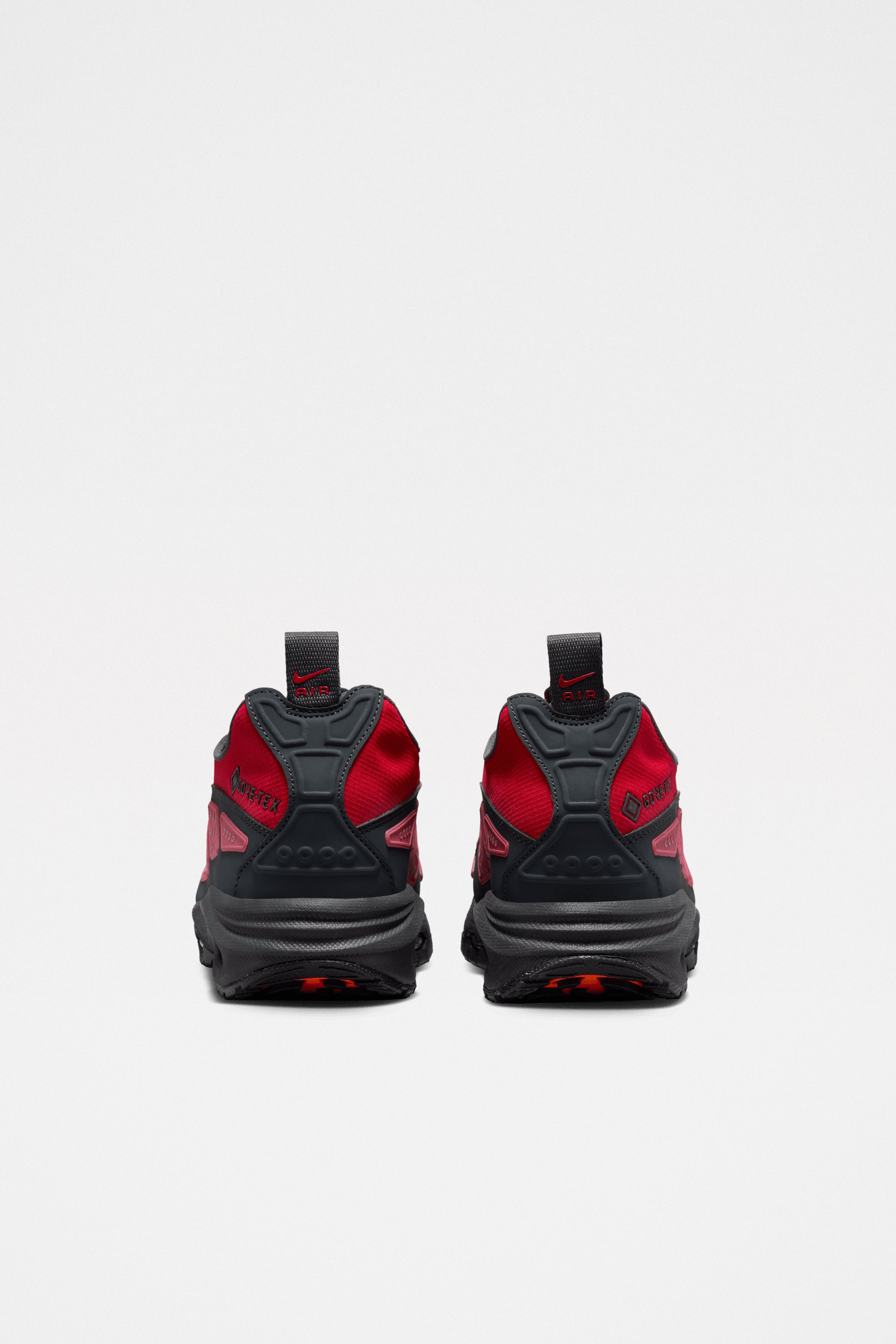 Nike W’s Air Max Sndr Gtx Hyper Crimson / Fire Red