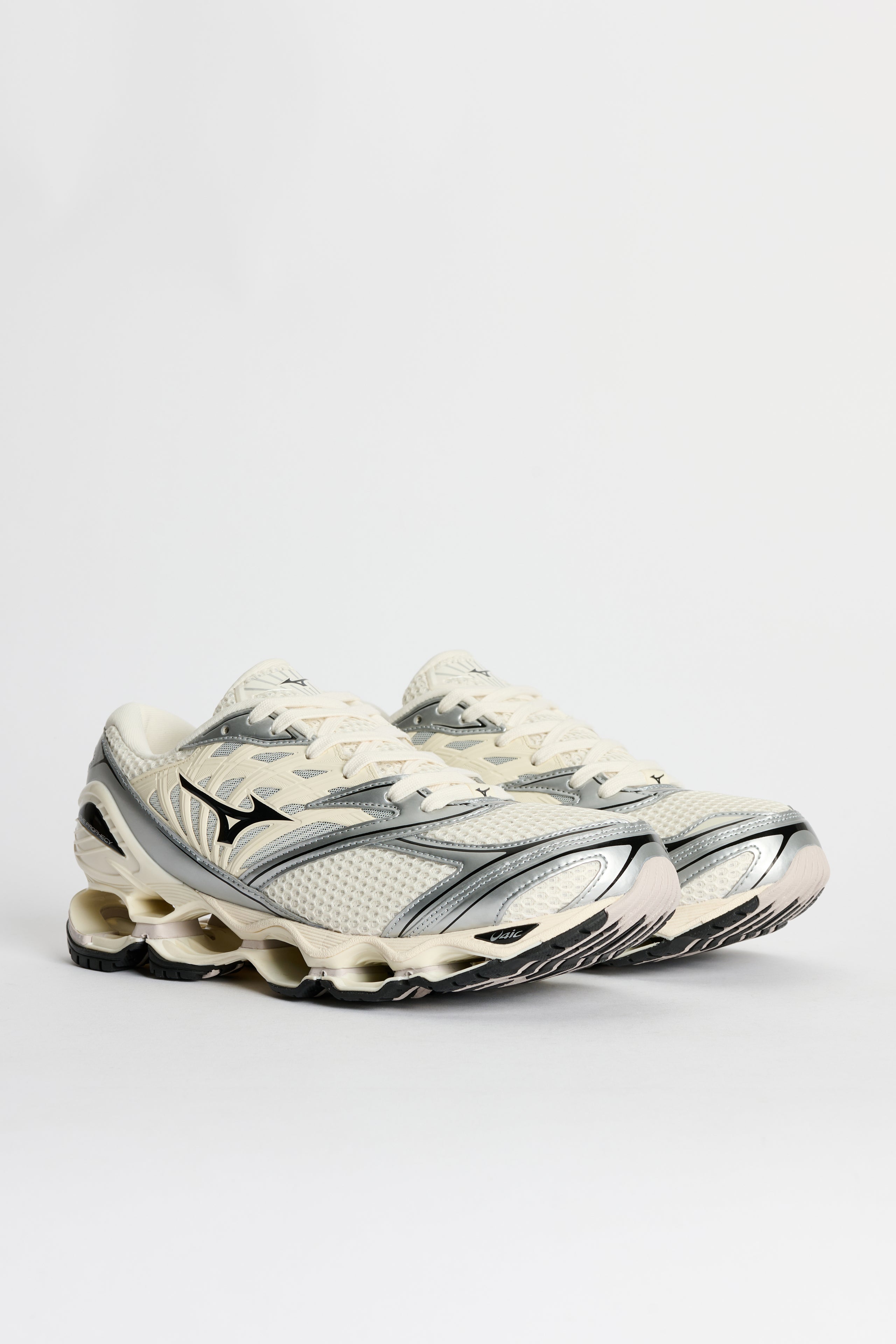 Mizuno Wave Prophecy LS Pristine / Silver
