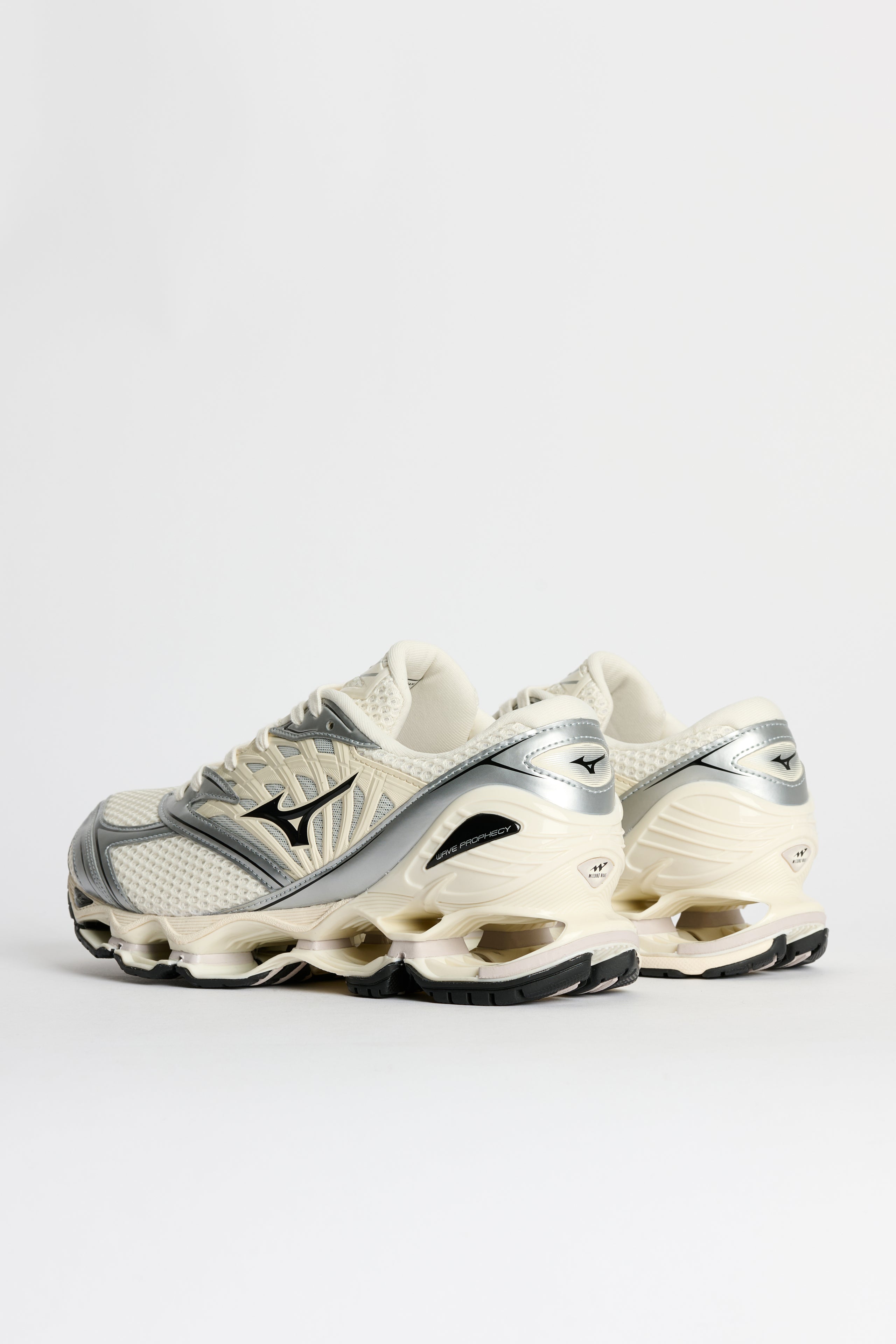 Mizuno Wave Prophecy LS Pristine / Silver