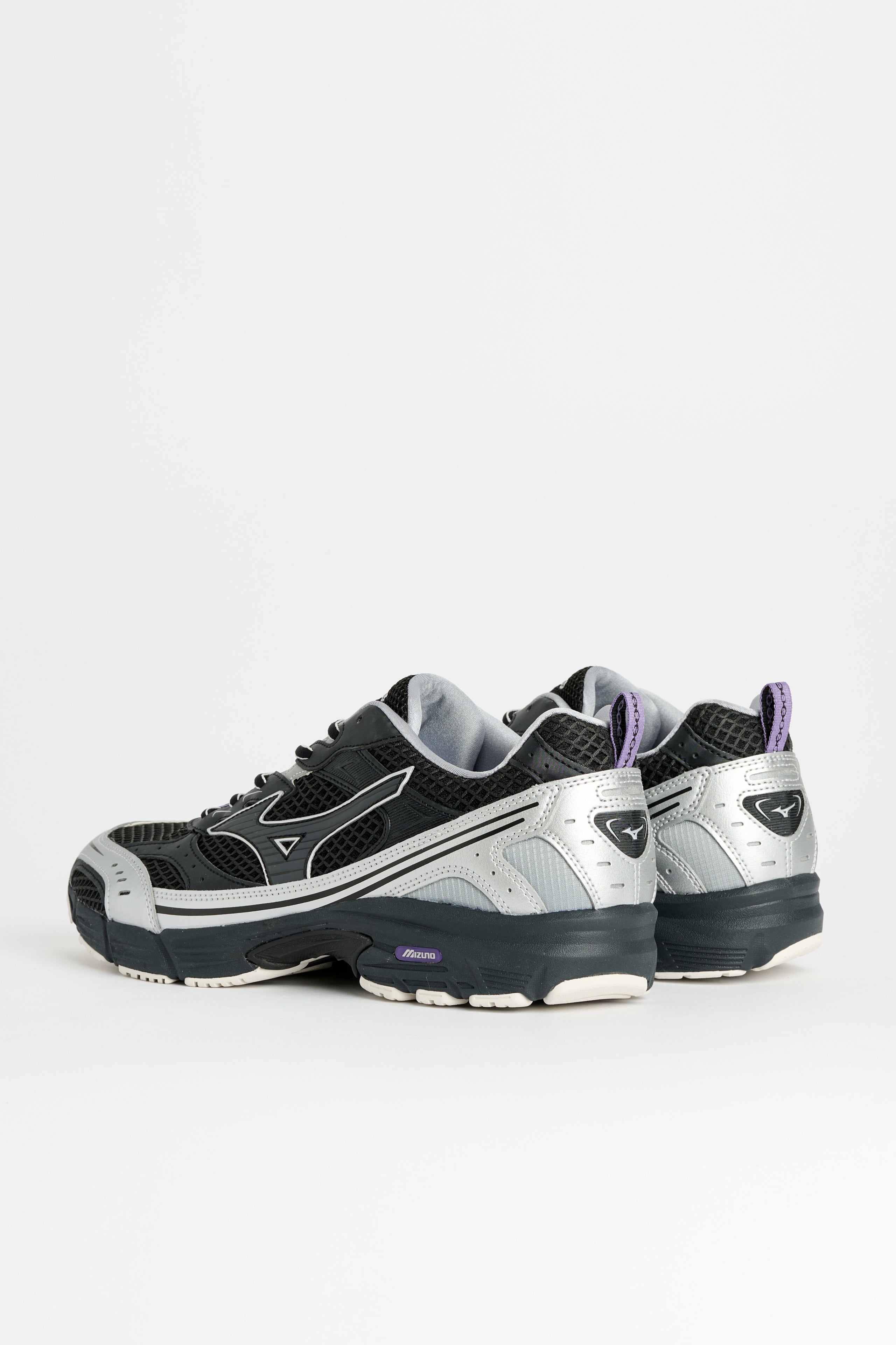 Mizuno MXR Millenium Black / Black Sand