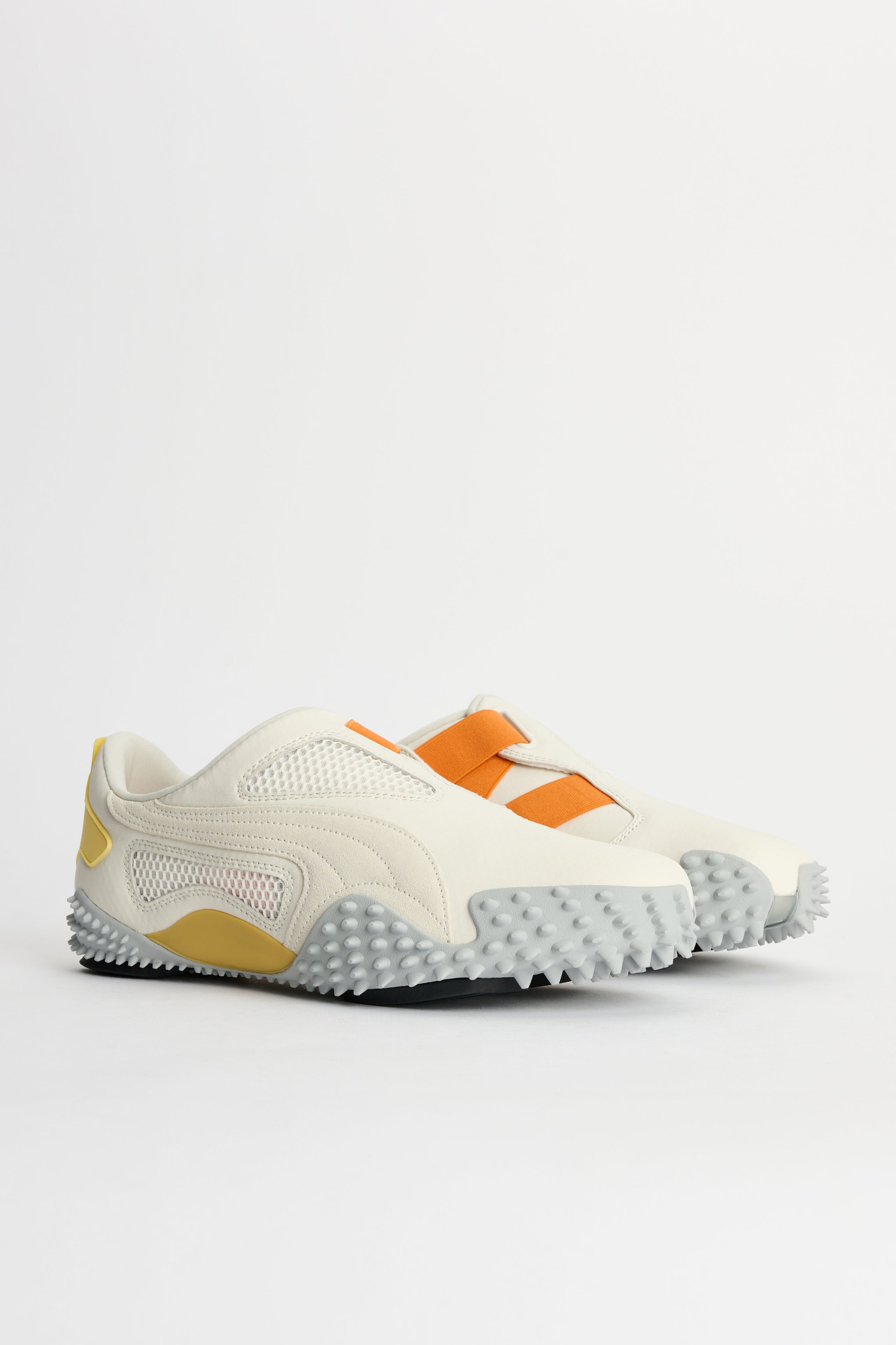 PUMA Ur Mostro Communication Warm White / Light Straw
