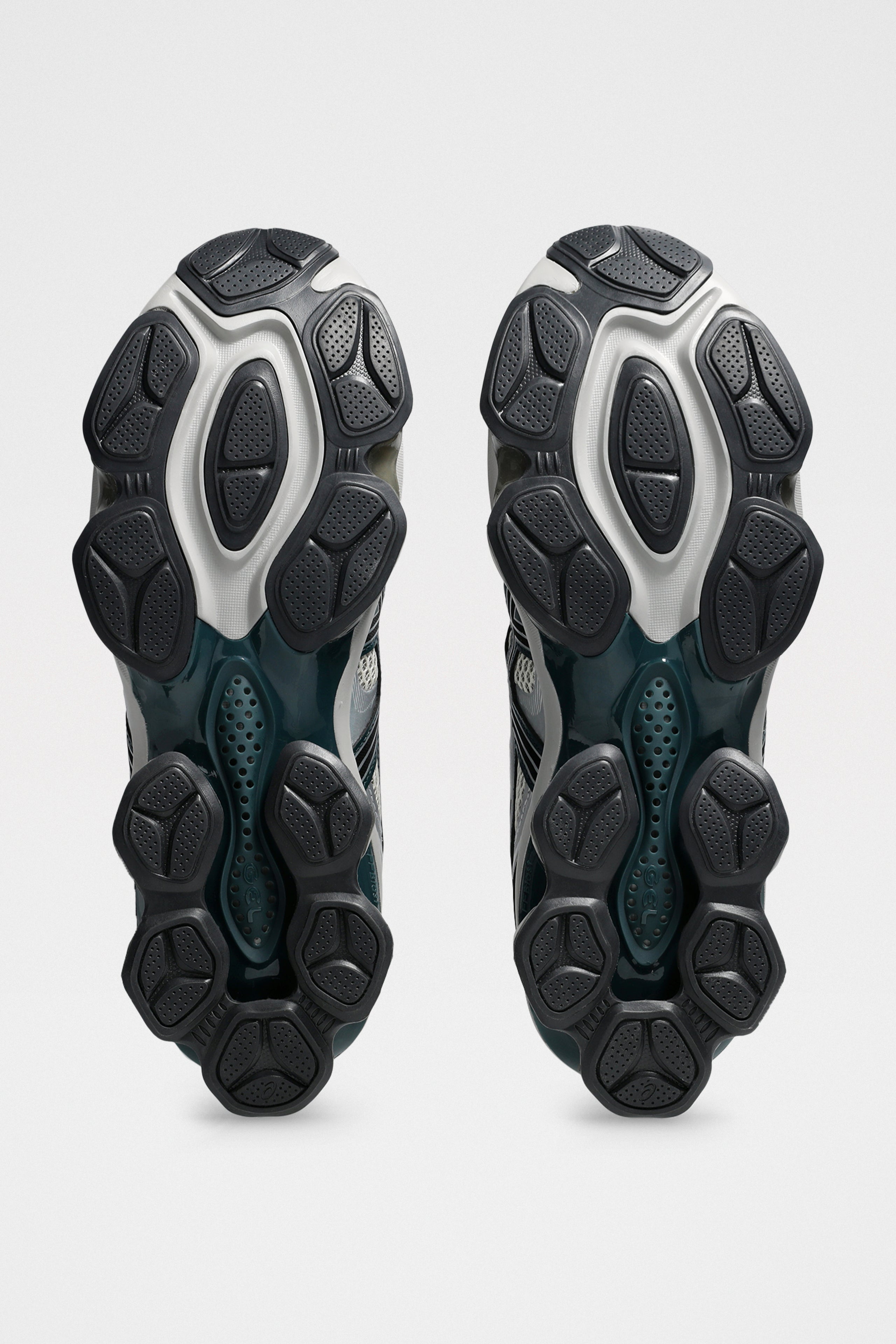 Asics Gel-Quantum Kinetic Oatmeal / Dark Taupe