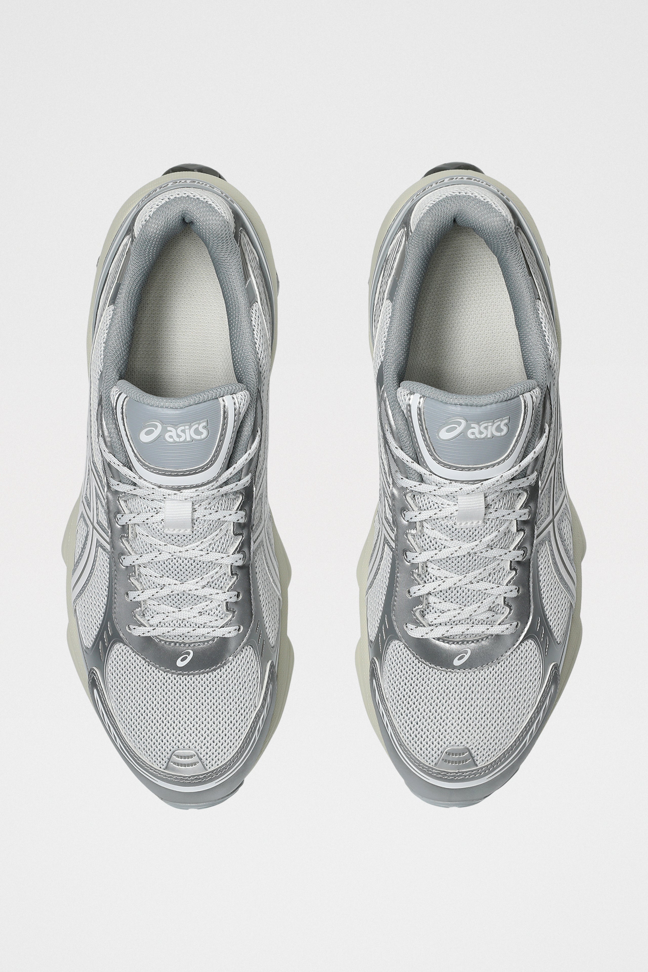 Asics Gel-Kinetic Fluent White / White