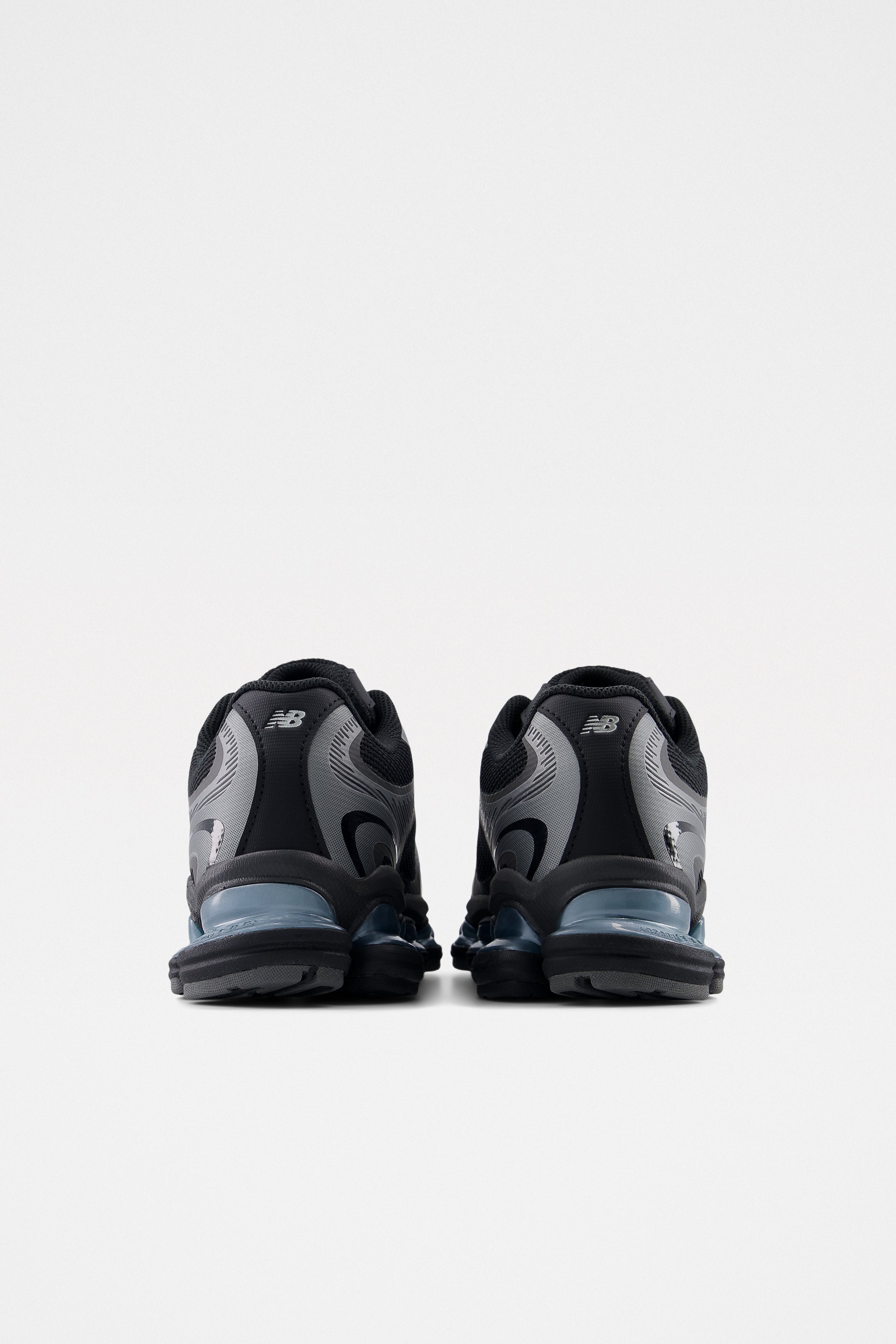 New Balance ABZORB 2000 Black / Dark Silver Metallic