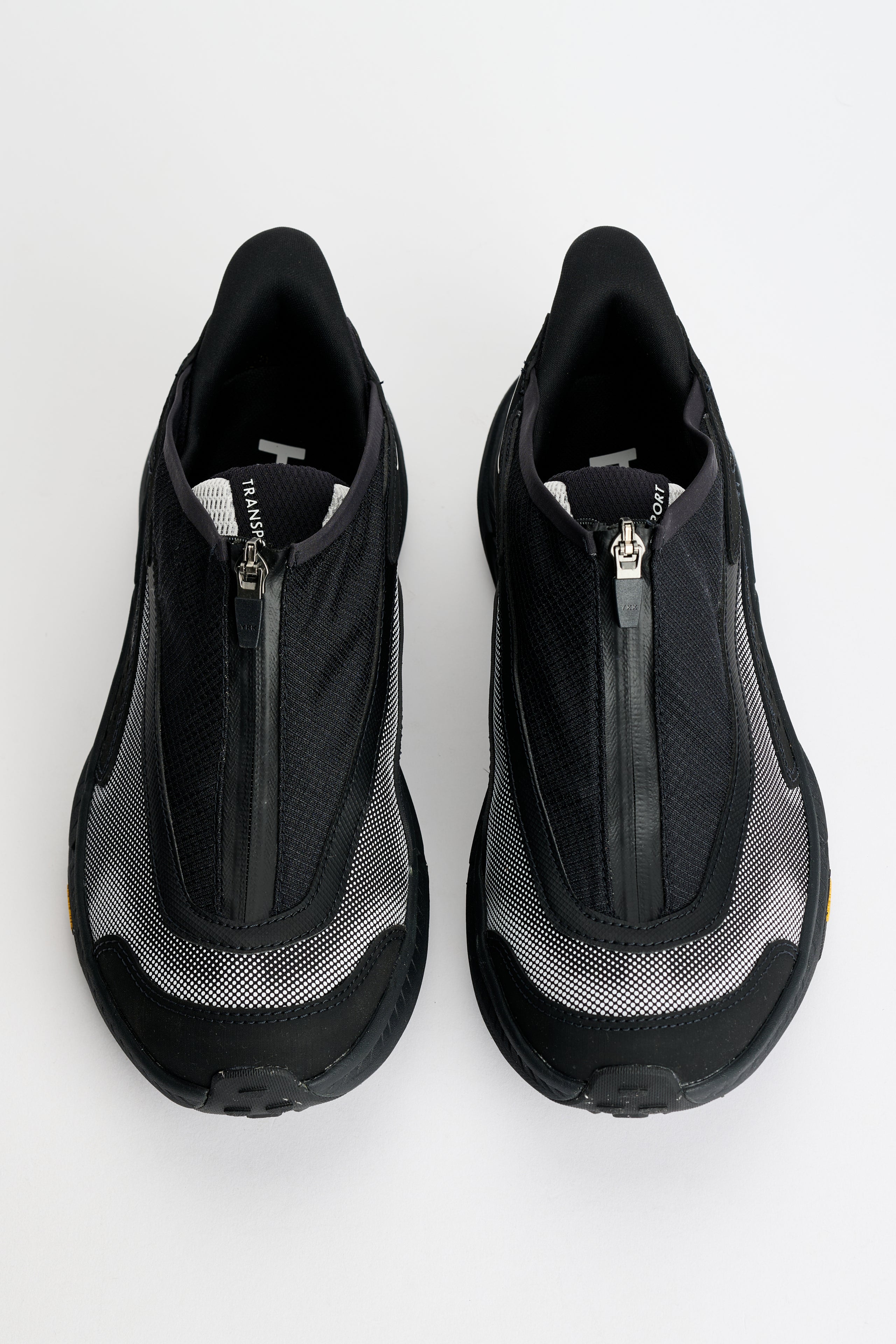 HOKA U Project Transport TS Black / White