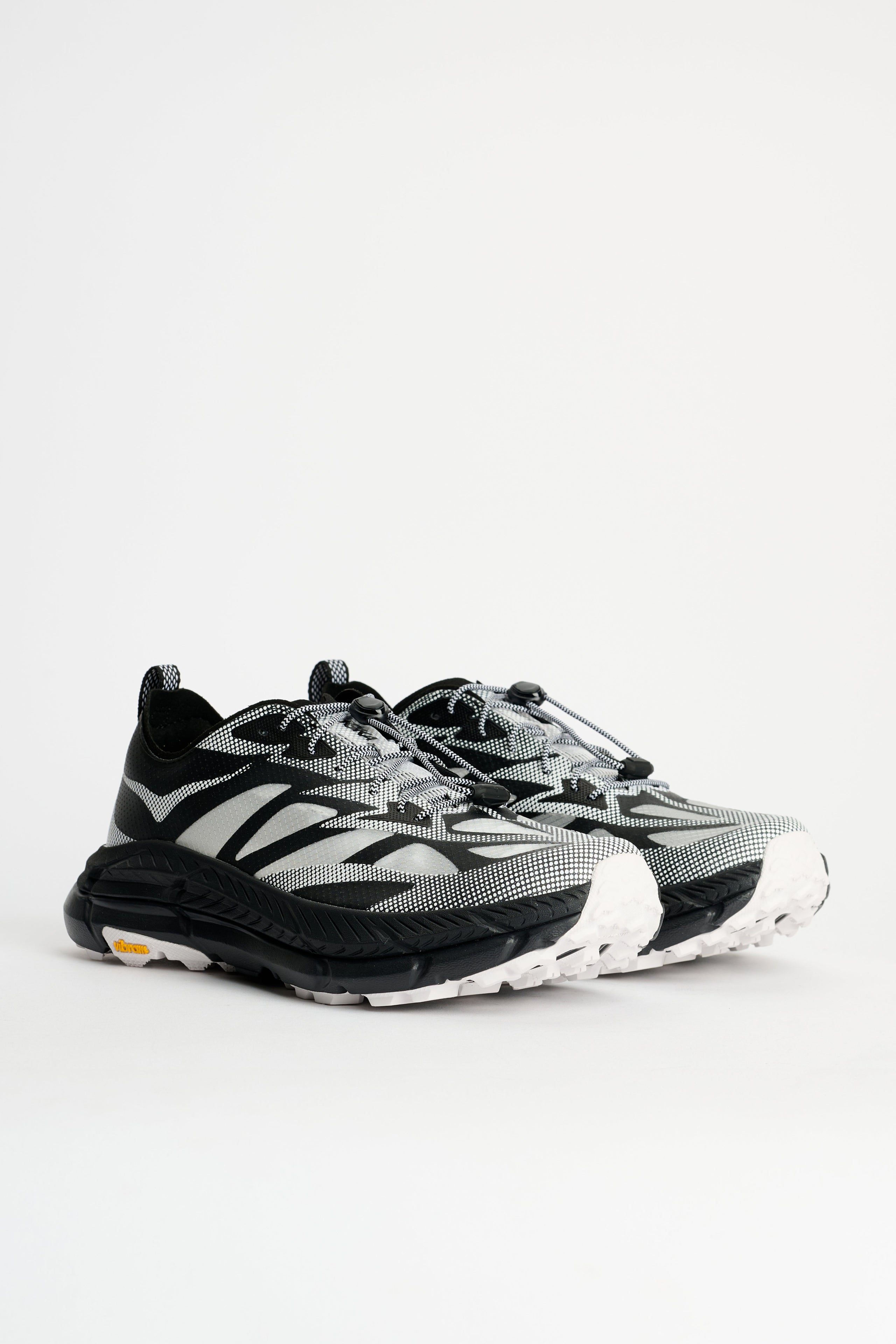 HOKA U Mafate Speed 4 Lite TS Black / White