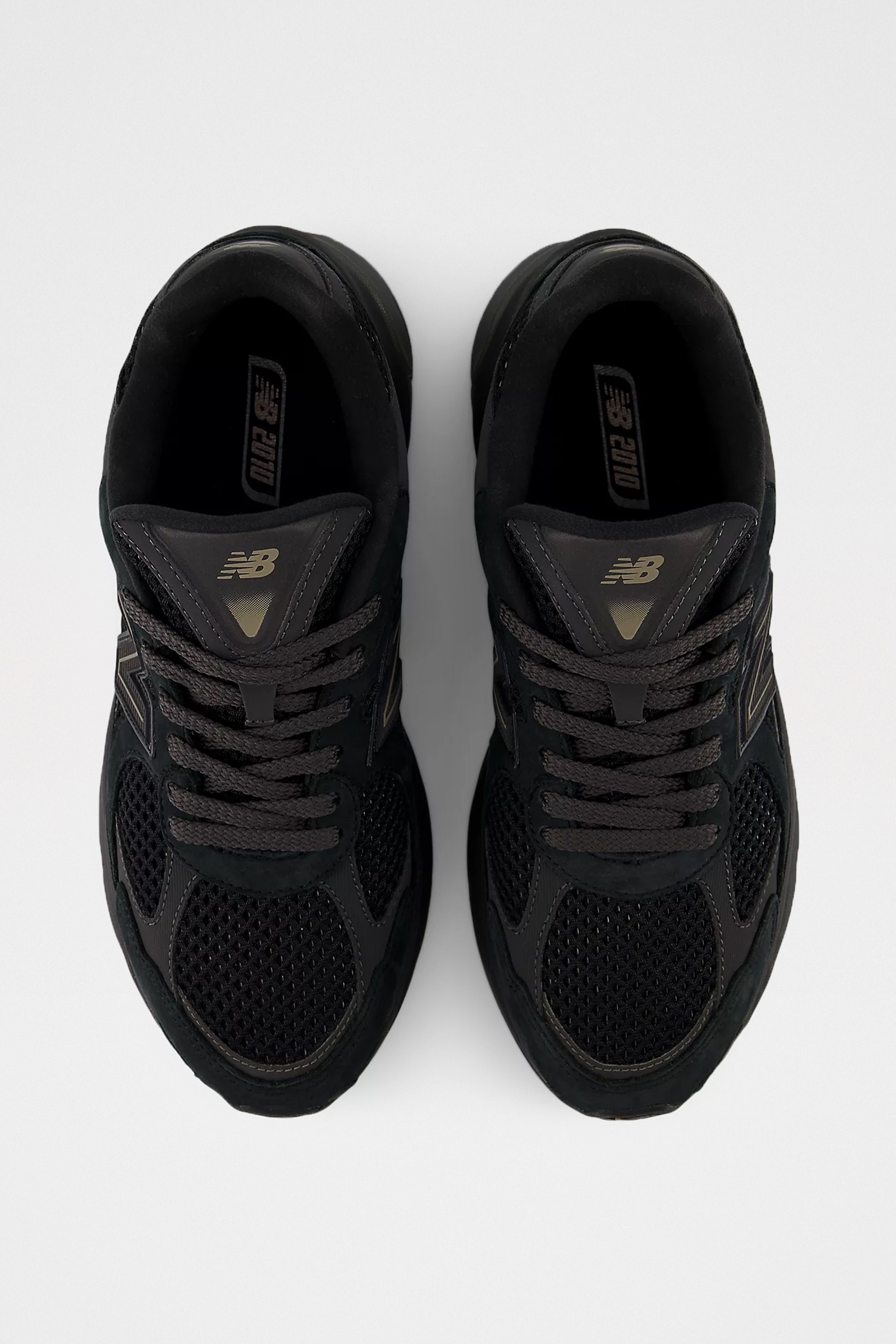 New Balance 2010 Black / Black Cement