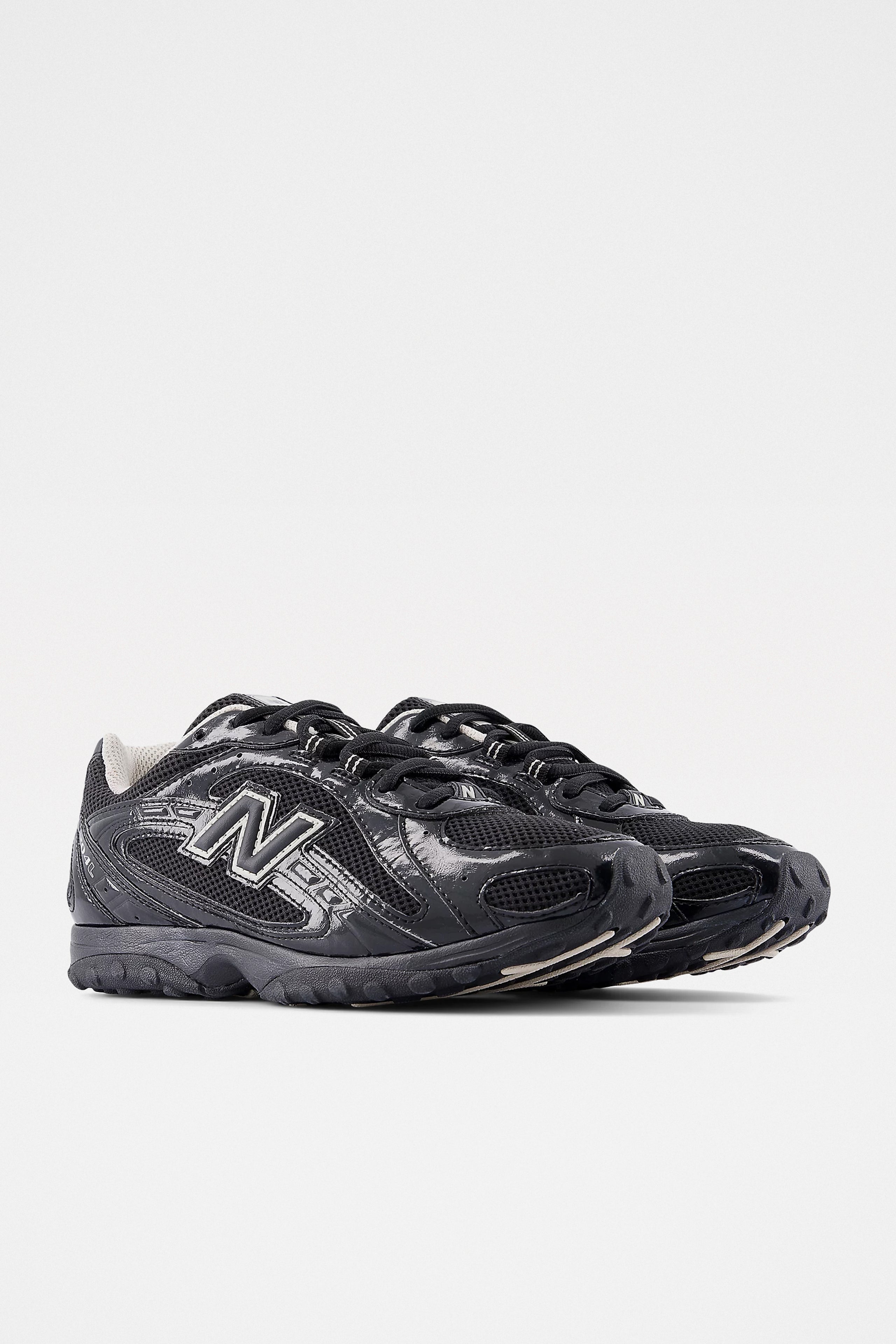 New Balance 204Lv1 Black / Timberwolf