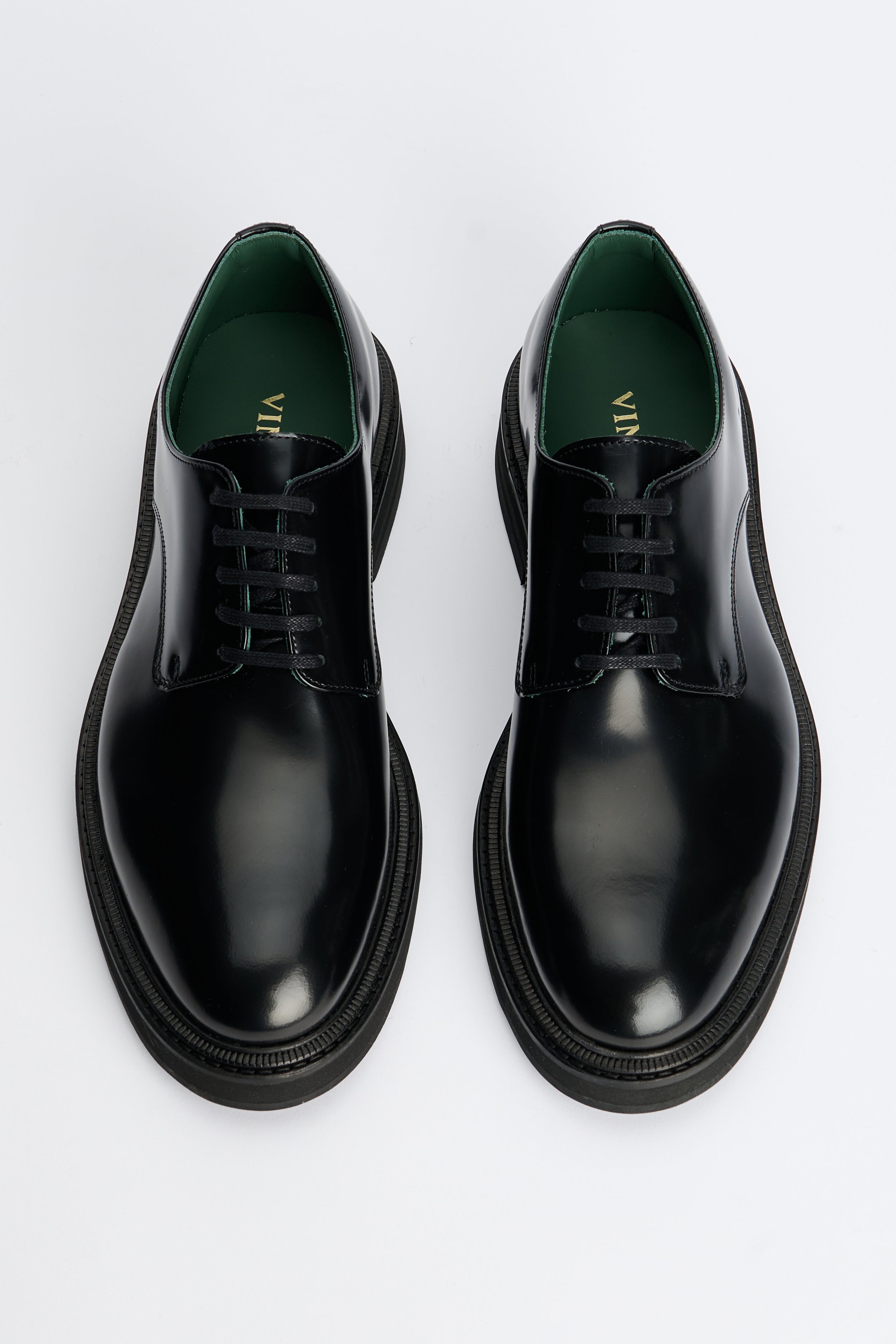 VINNY’s Officer Derbee Black