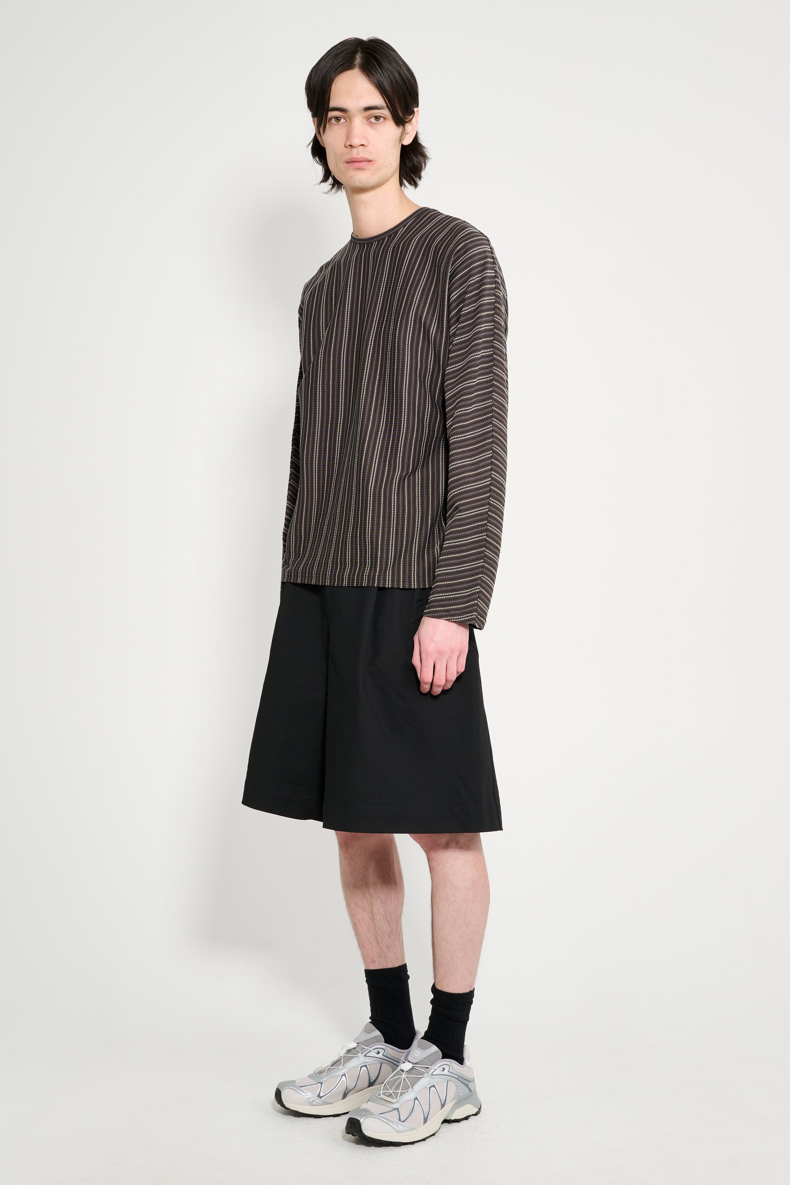 _J.L-A.L_ Static Short Shungite Black