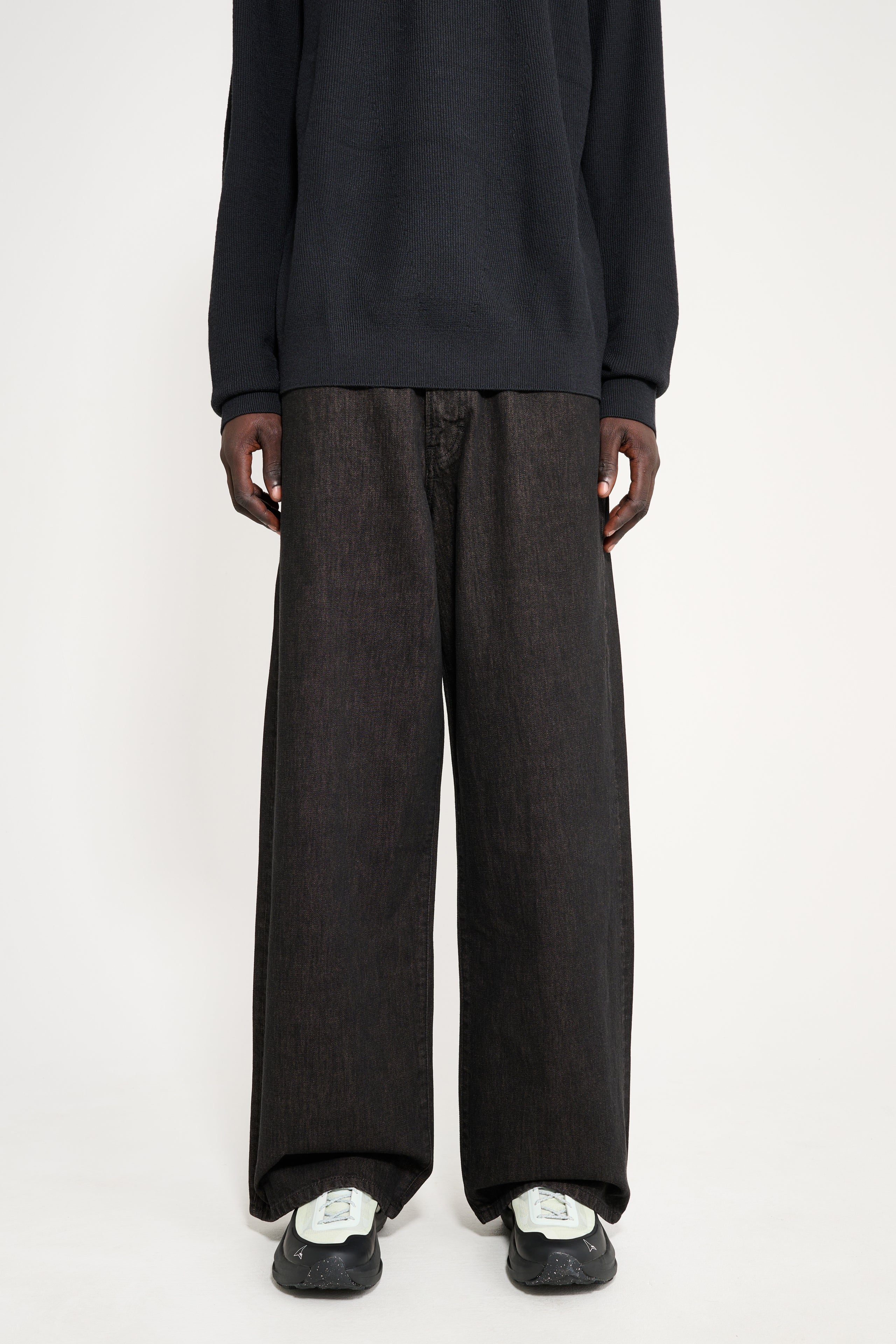 Jeanerica Brera Brown Black
