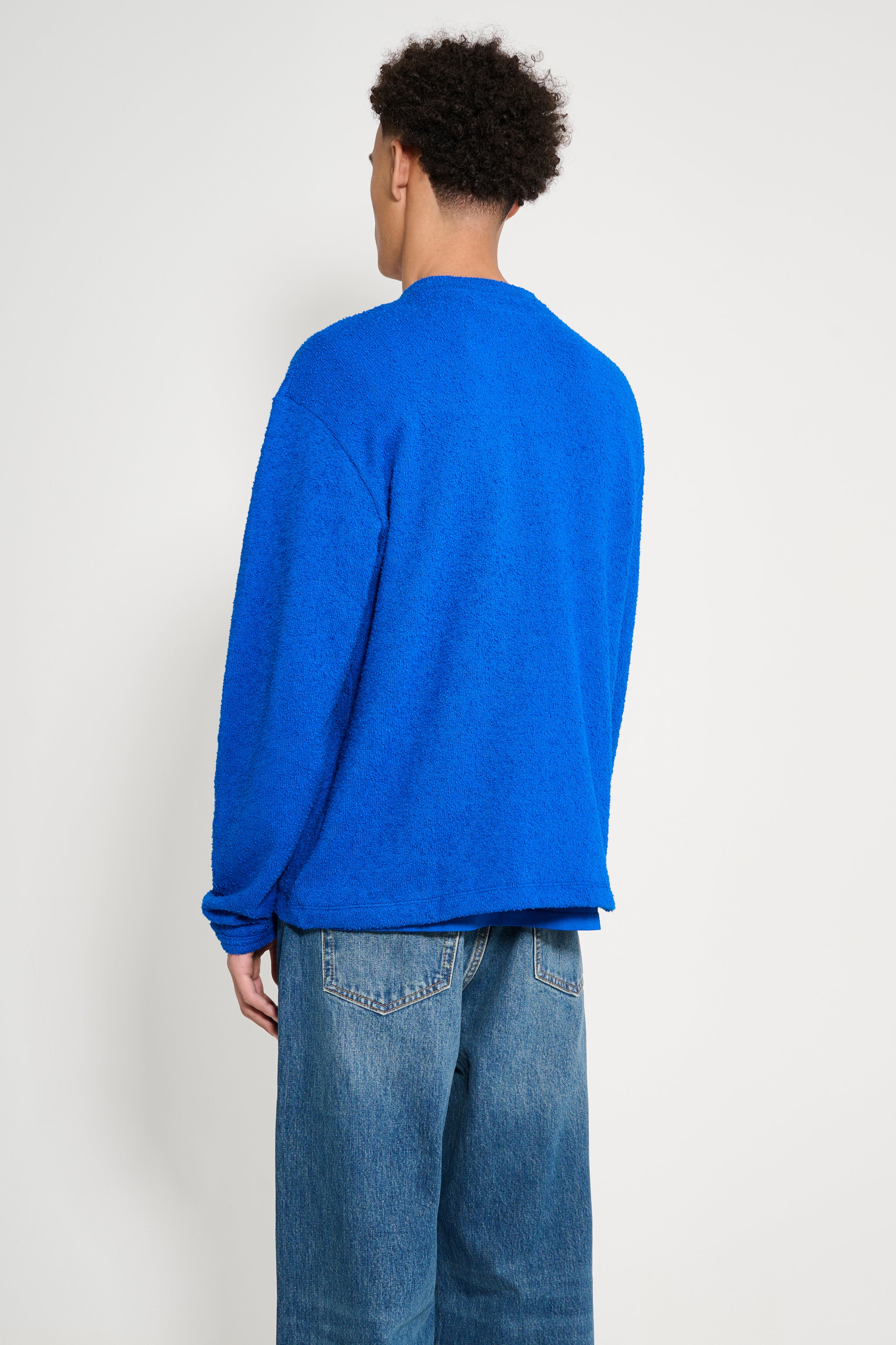 Lady White Co. x TRÈS BIEN Teddy High V-Neck Extra Blue