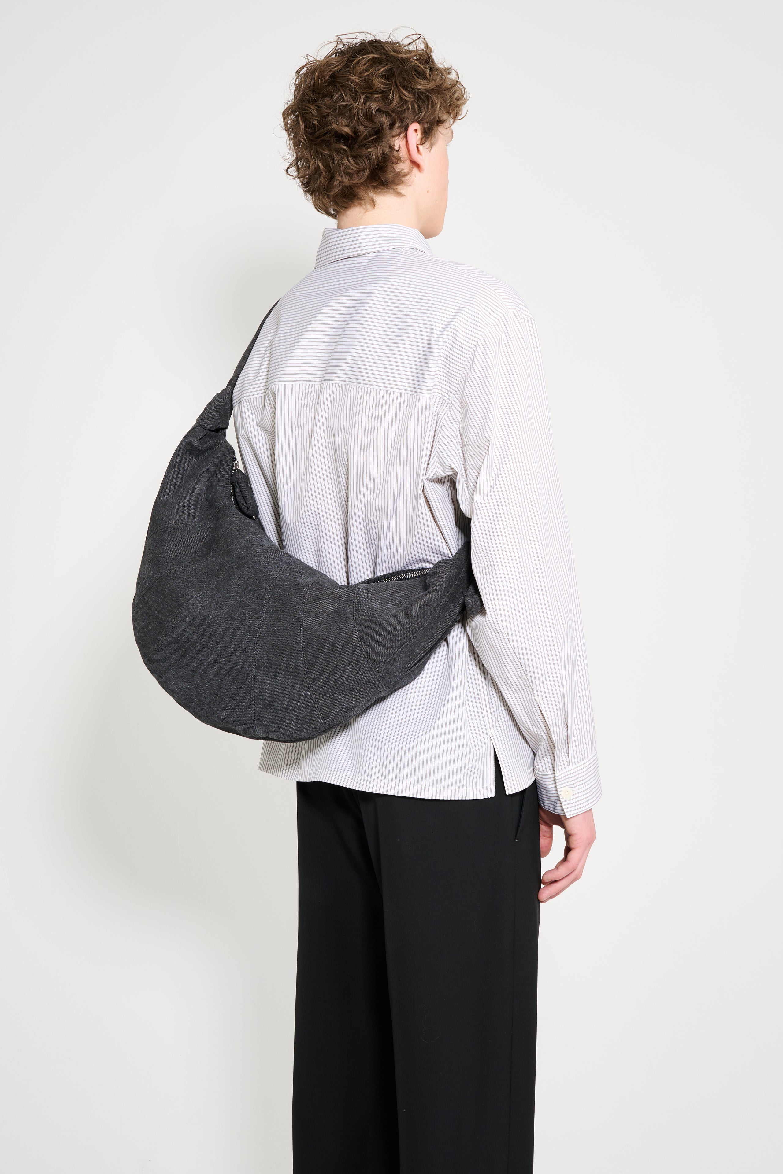 Lemaire XL Croissant Bag Ash Black