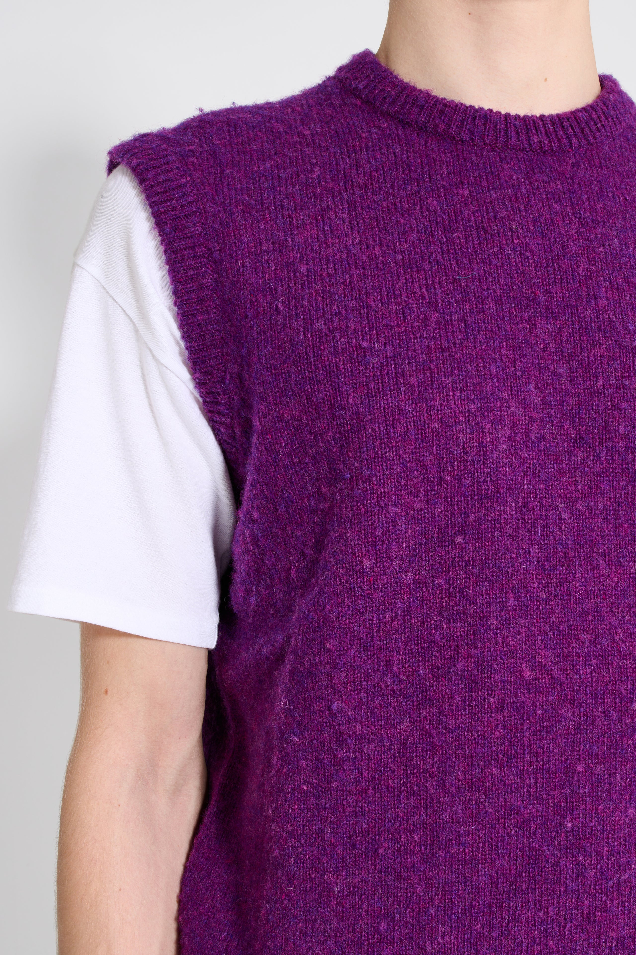 Noah Crew Neck Shetland Sweater Vest Royal Eminence