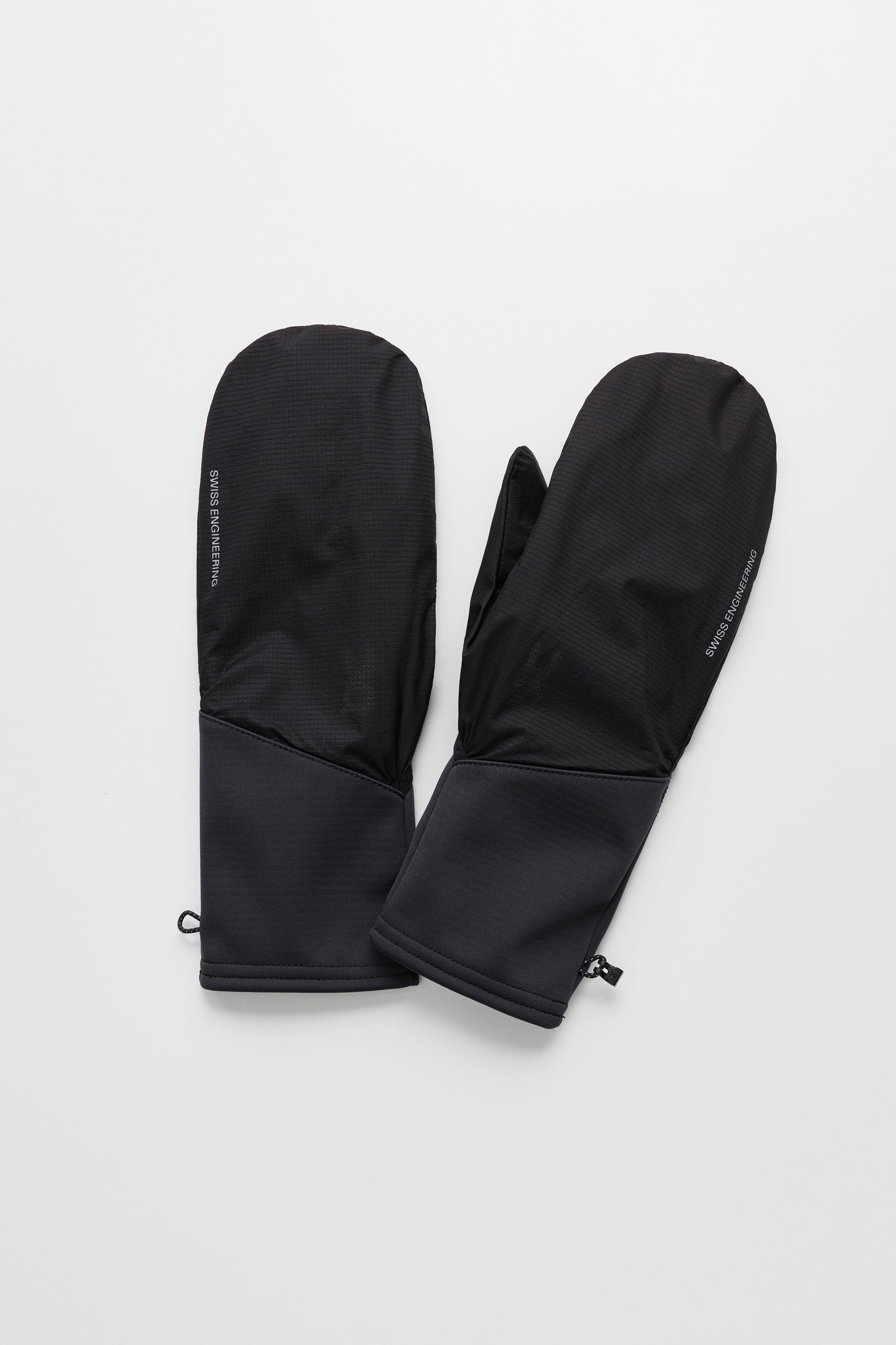 On Winter Run Gloves Magnet