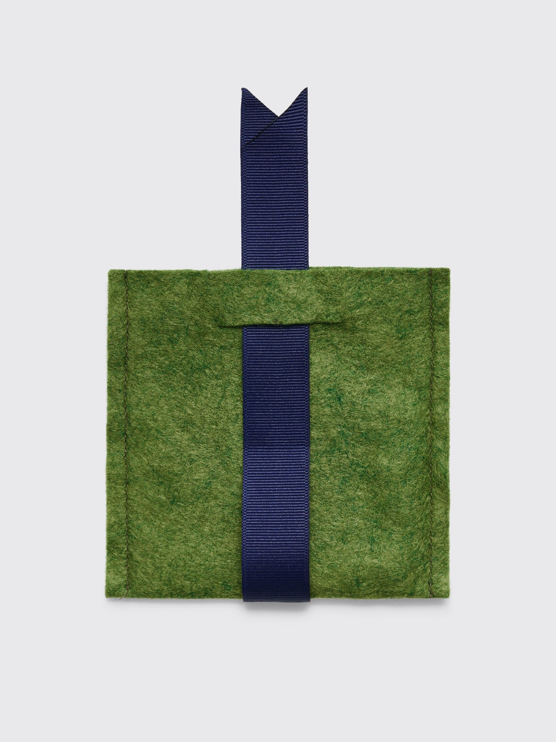 Presley Oldham Bur Necklace