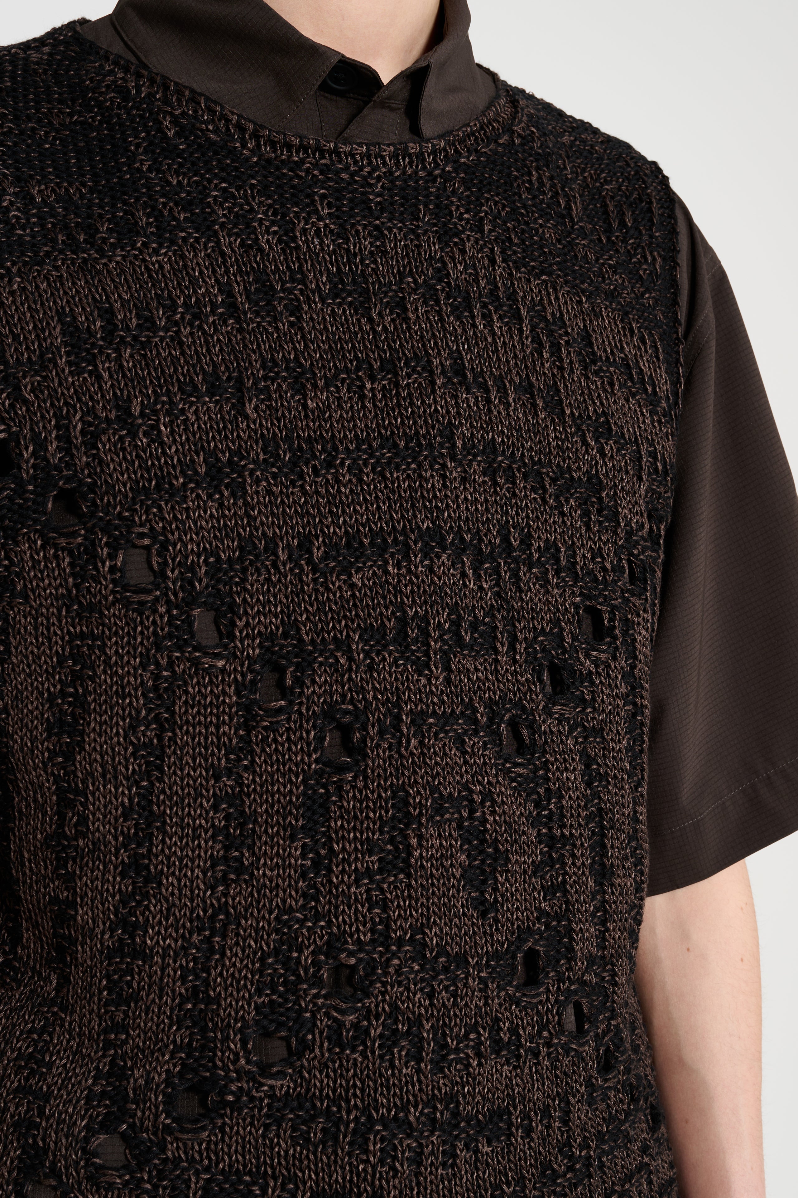 ROA Vortex Vest Black Brown