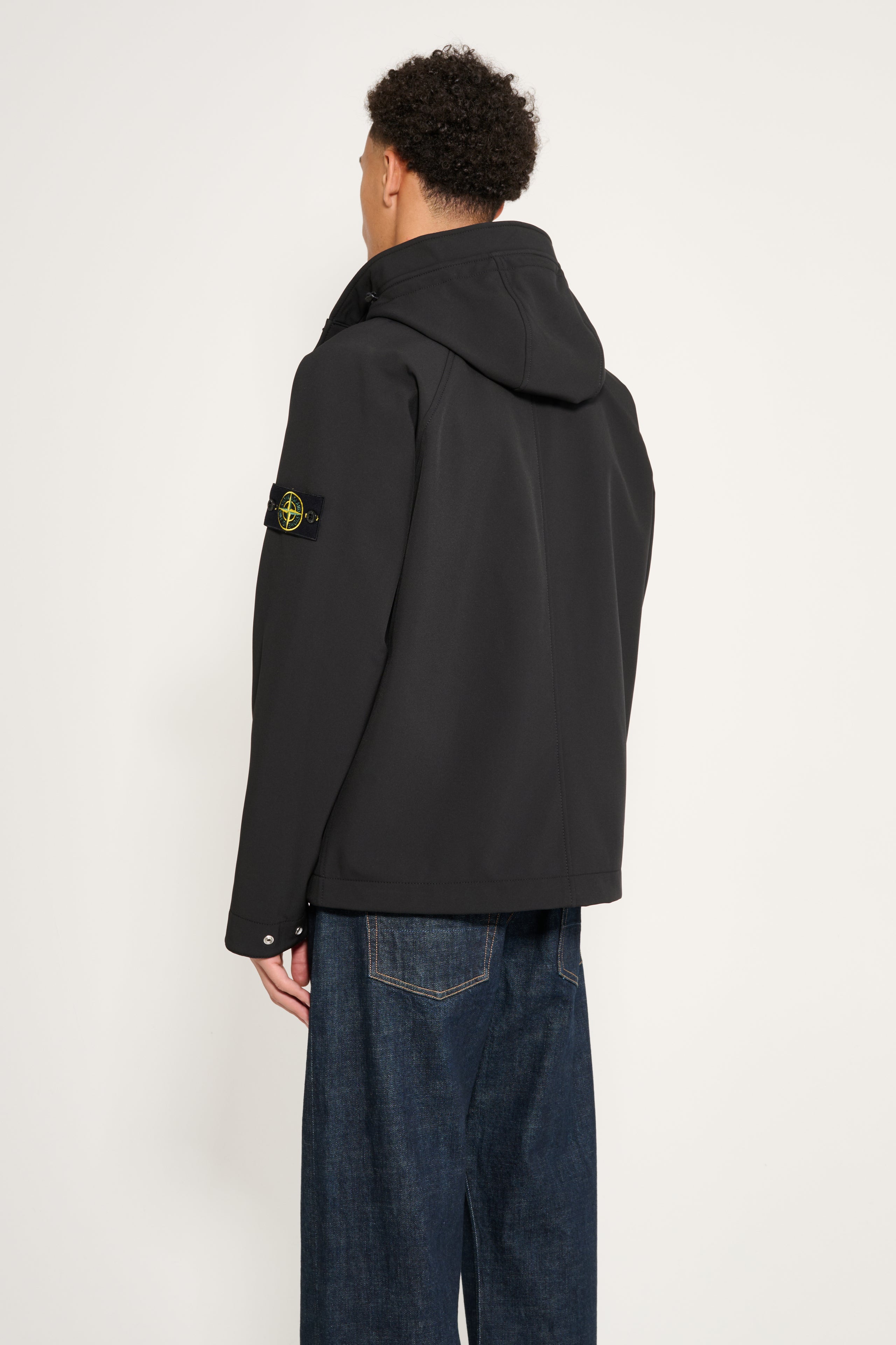 Stone Island Soft Shell-R e.dye Hooded Short Parka Black
