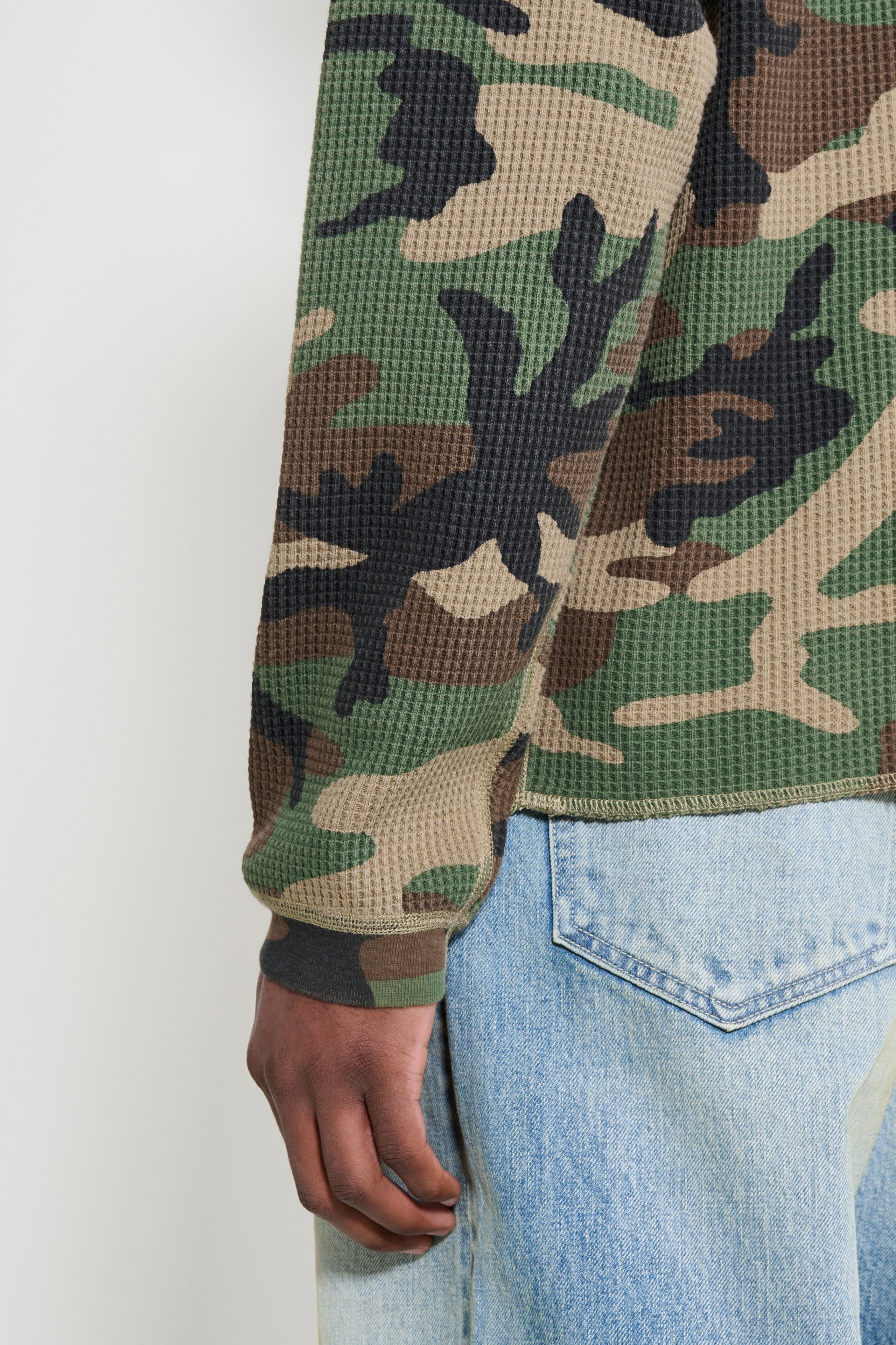 Stüssy Raglan Thermal Basics Stock LS Tee Woodland Camo