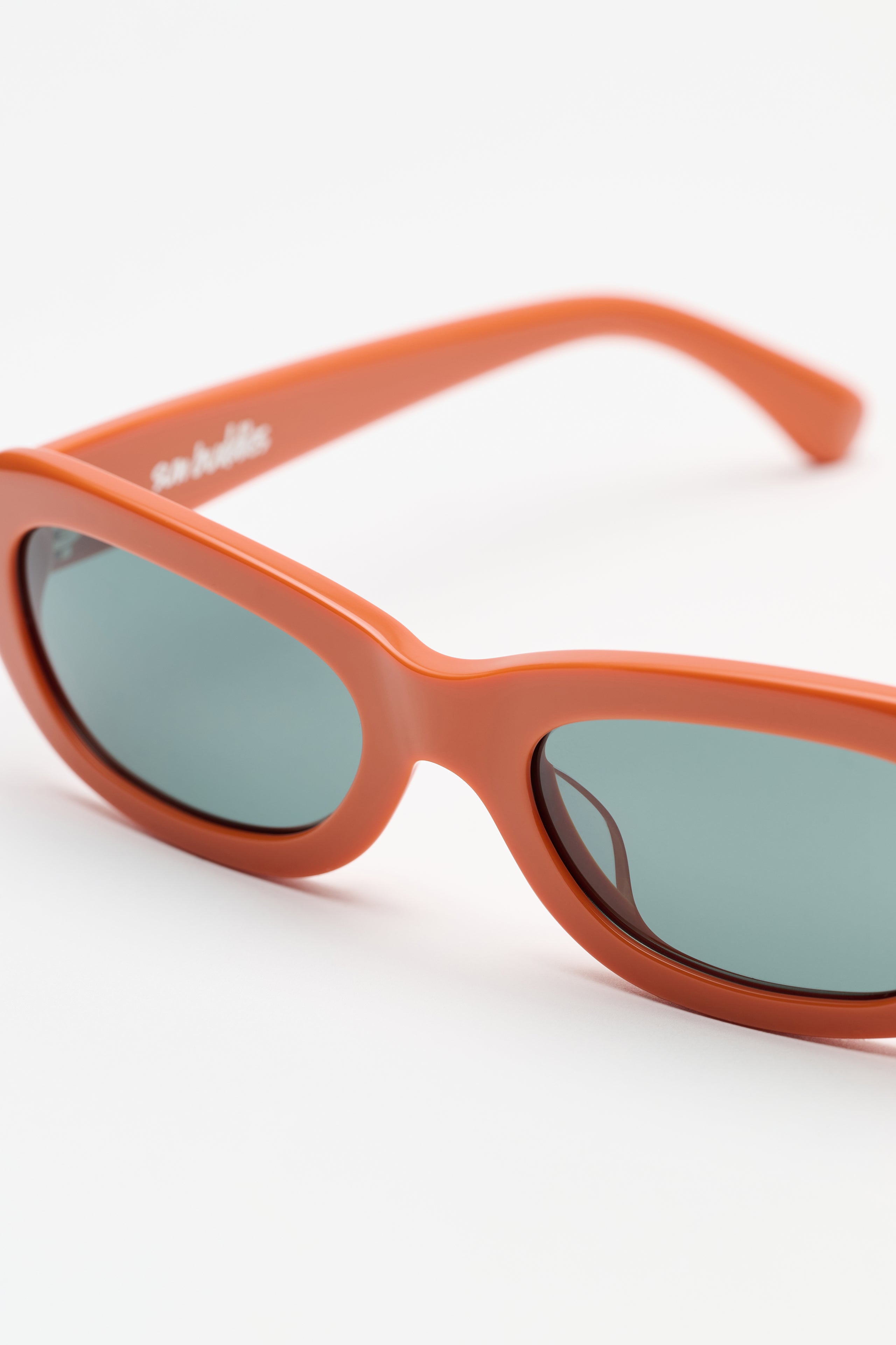 Sun Buddies Miuccia Tangerine