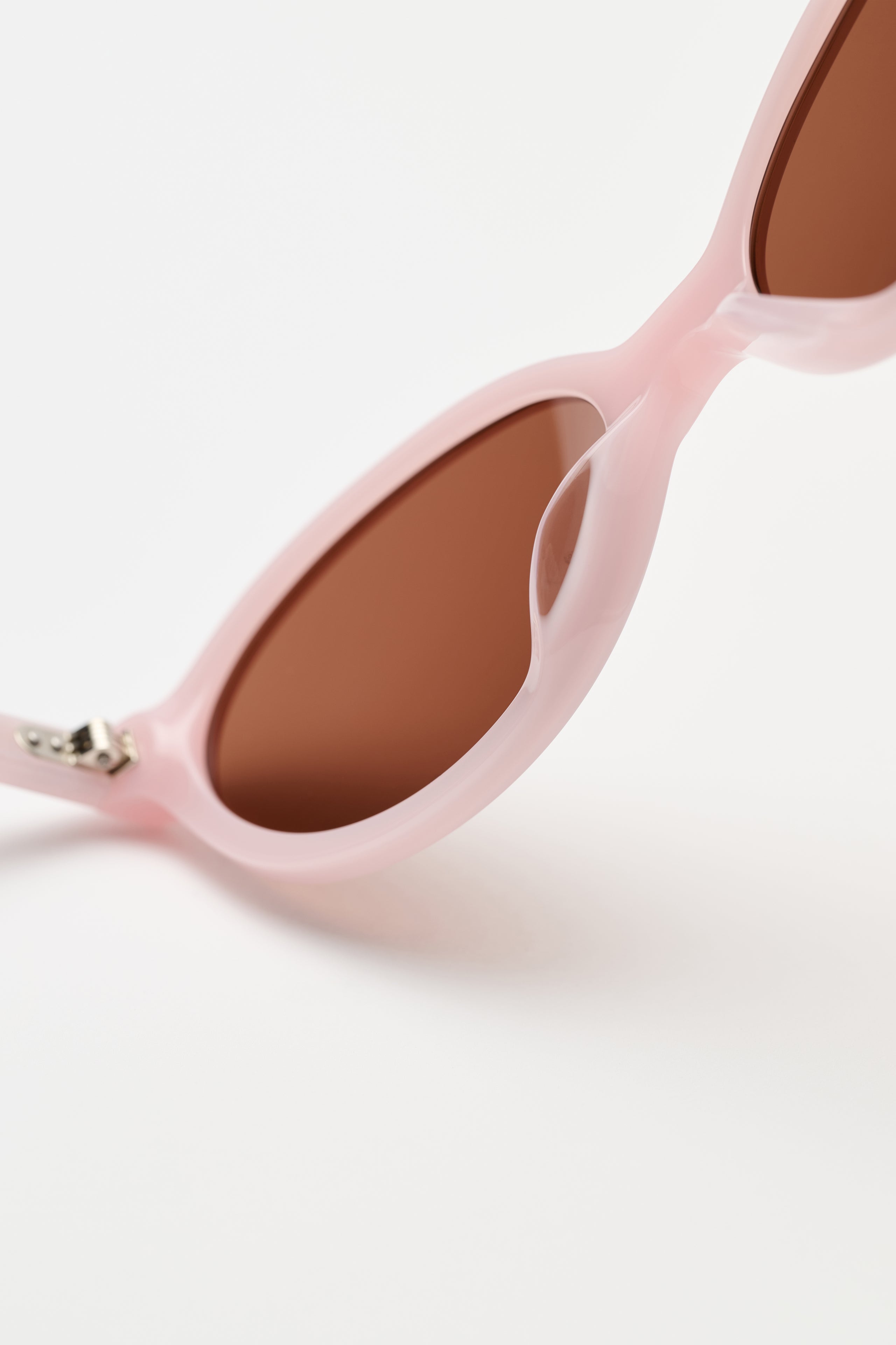 Sun Buddies Pearl Strawberry Milk