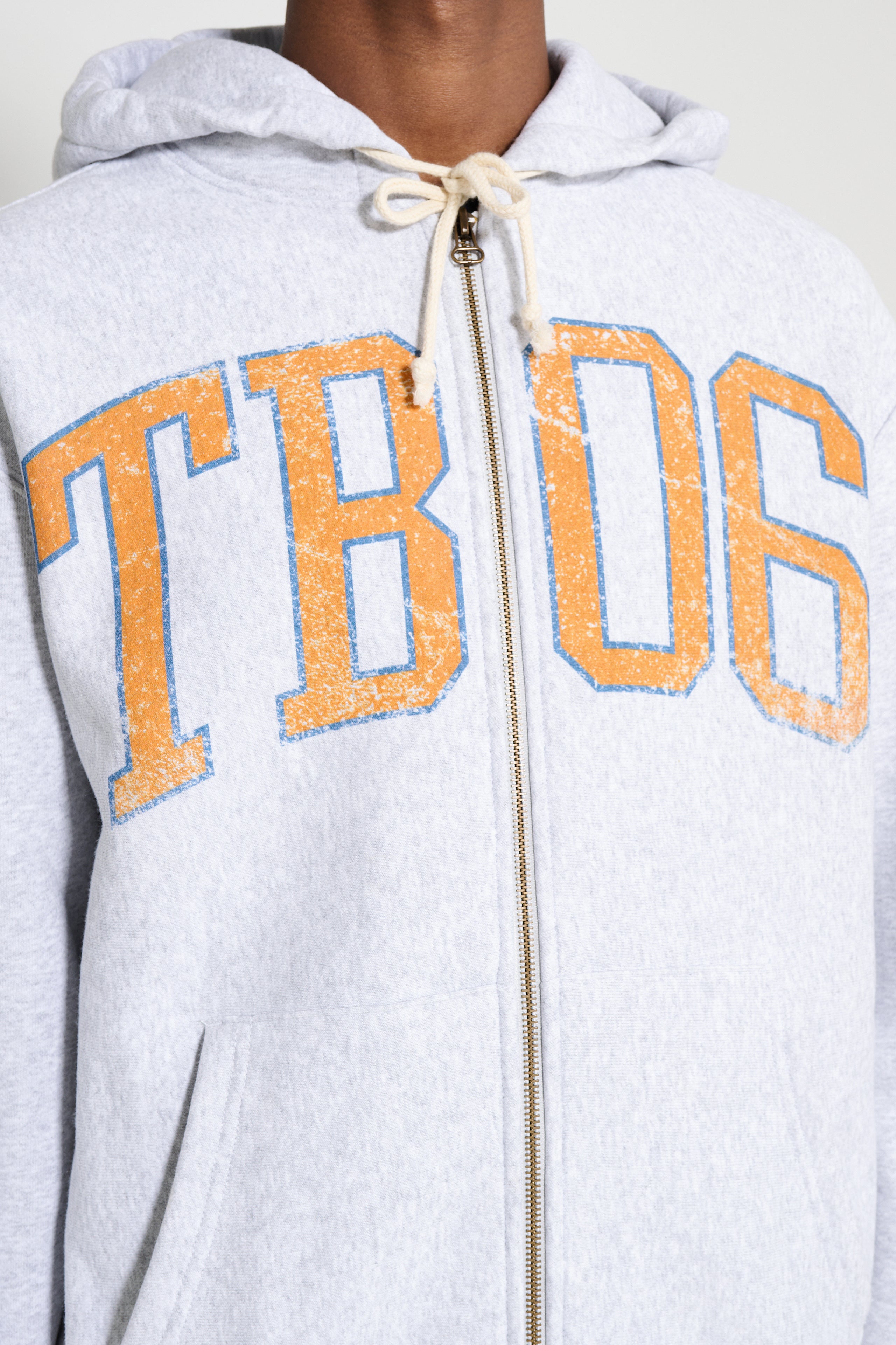 TRÈS BIEN x Champion Damaged TB06 Zip Hood Grey Melange