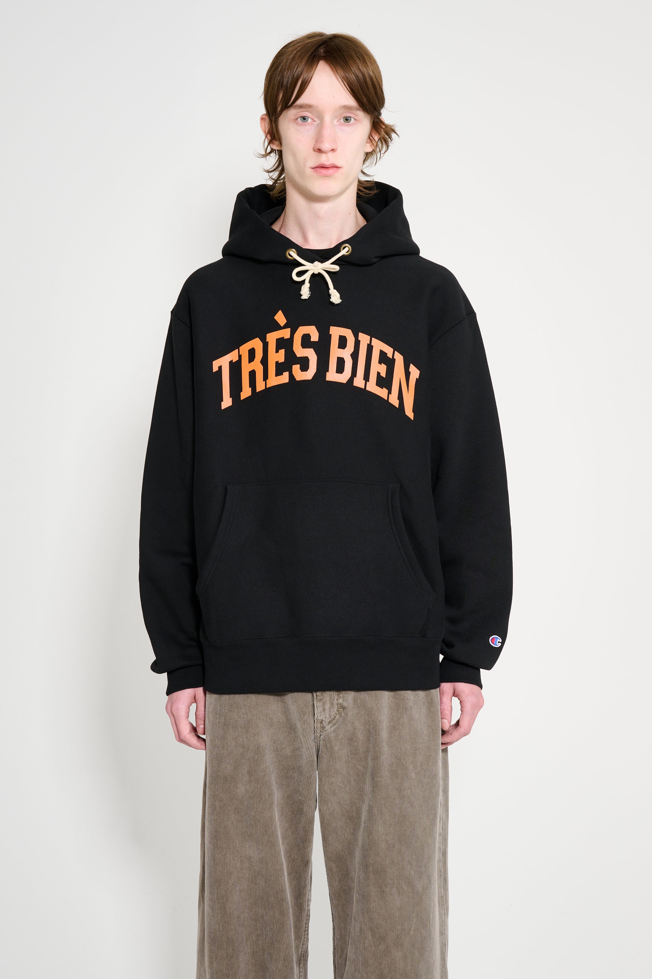 TRÈS BIEN x Champion Reverse Weave Arch Logo Hoodie Black