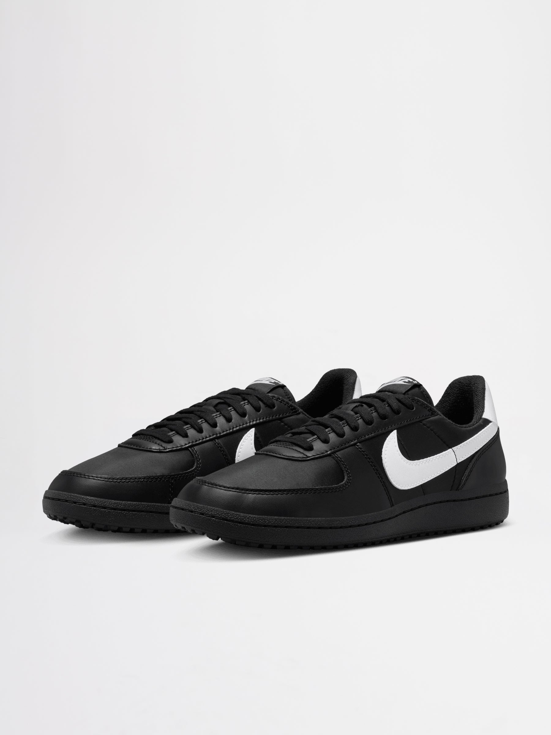 Nike Field General 82 SP Black / White