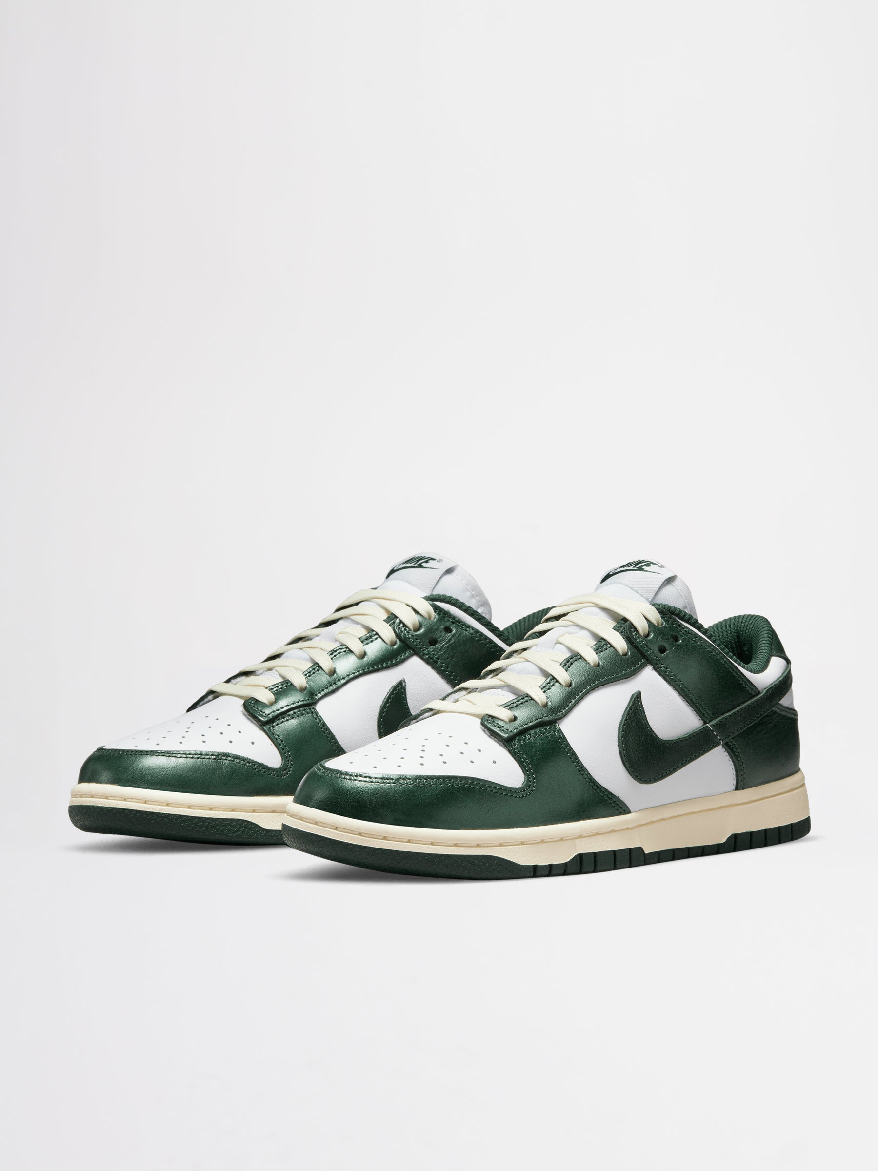 Nike W’s Dunk Low White / Pro Green