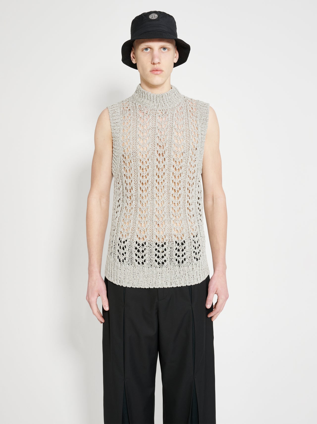 _J.L-A.L_ Redos Knitted Vest Silver Grey