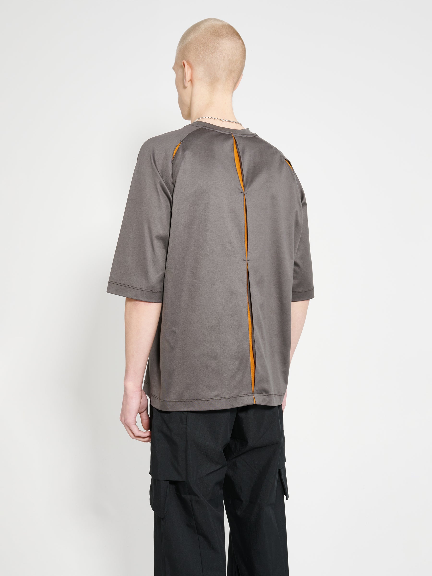 _J.L-A.L_ Bellow T-shirt Black / Gold