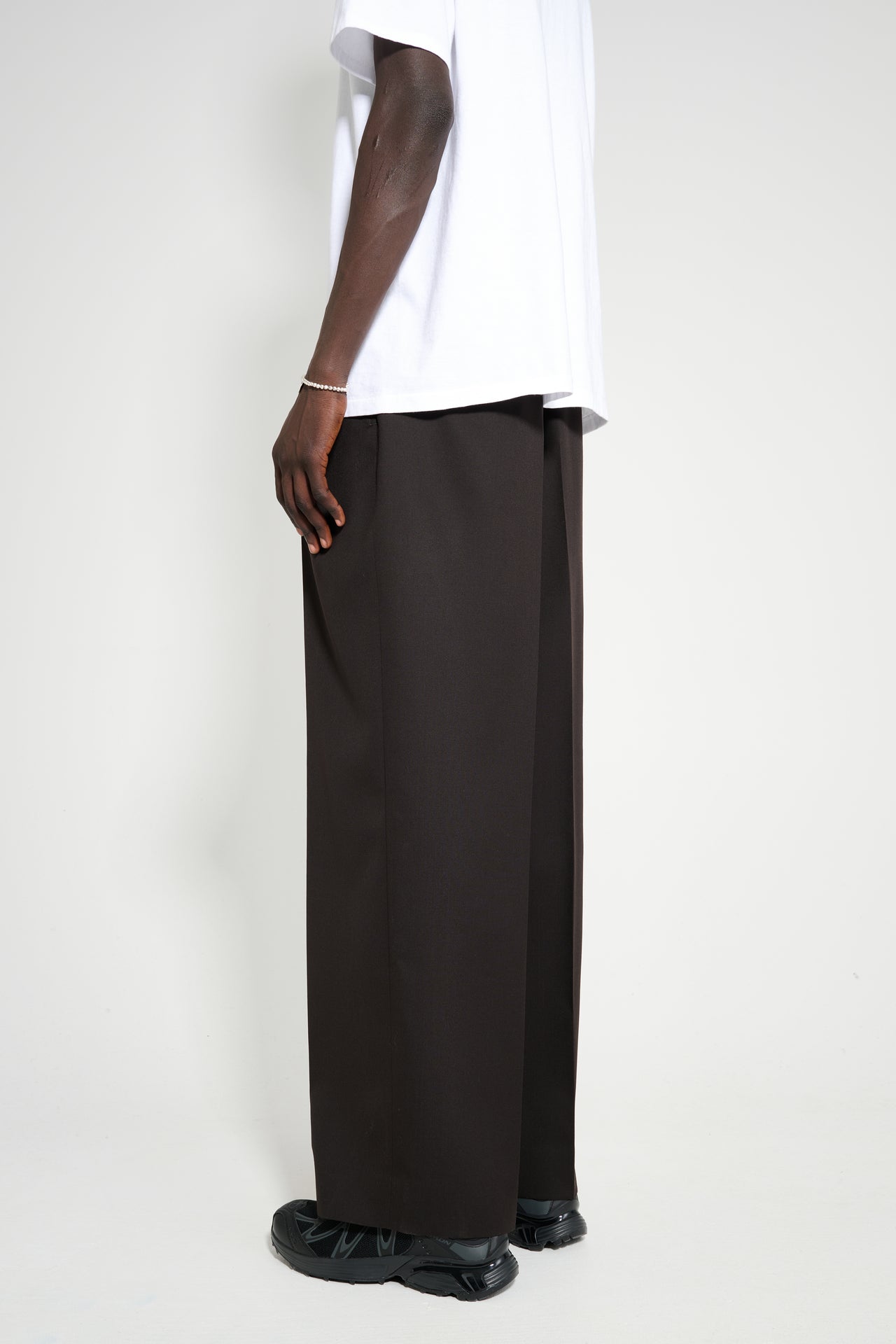 ssstein Long Wide Trousers Dark Brown