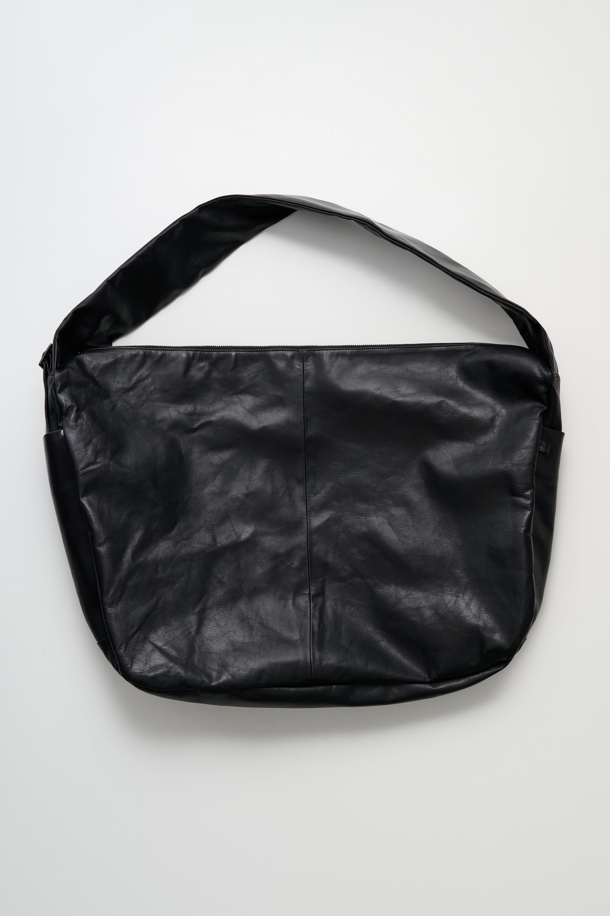 ssstein Shirring Handle Leather Shoulder Bag Black