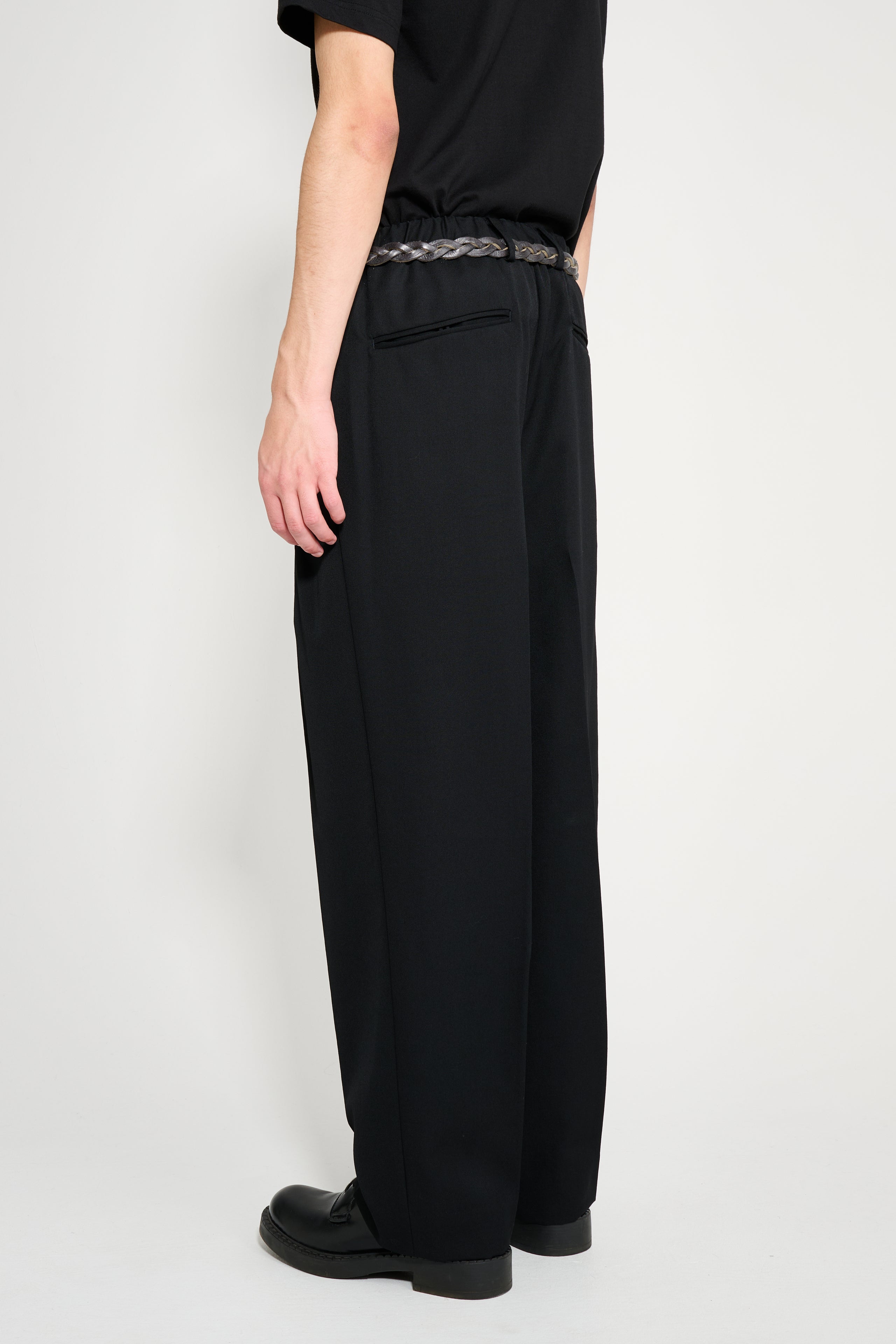 ssstein Two Tuck Easy Trousers Black