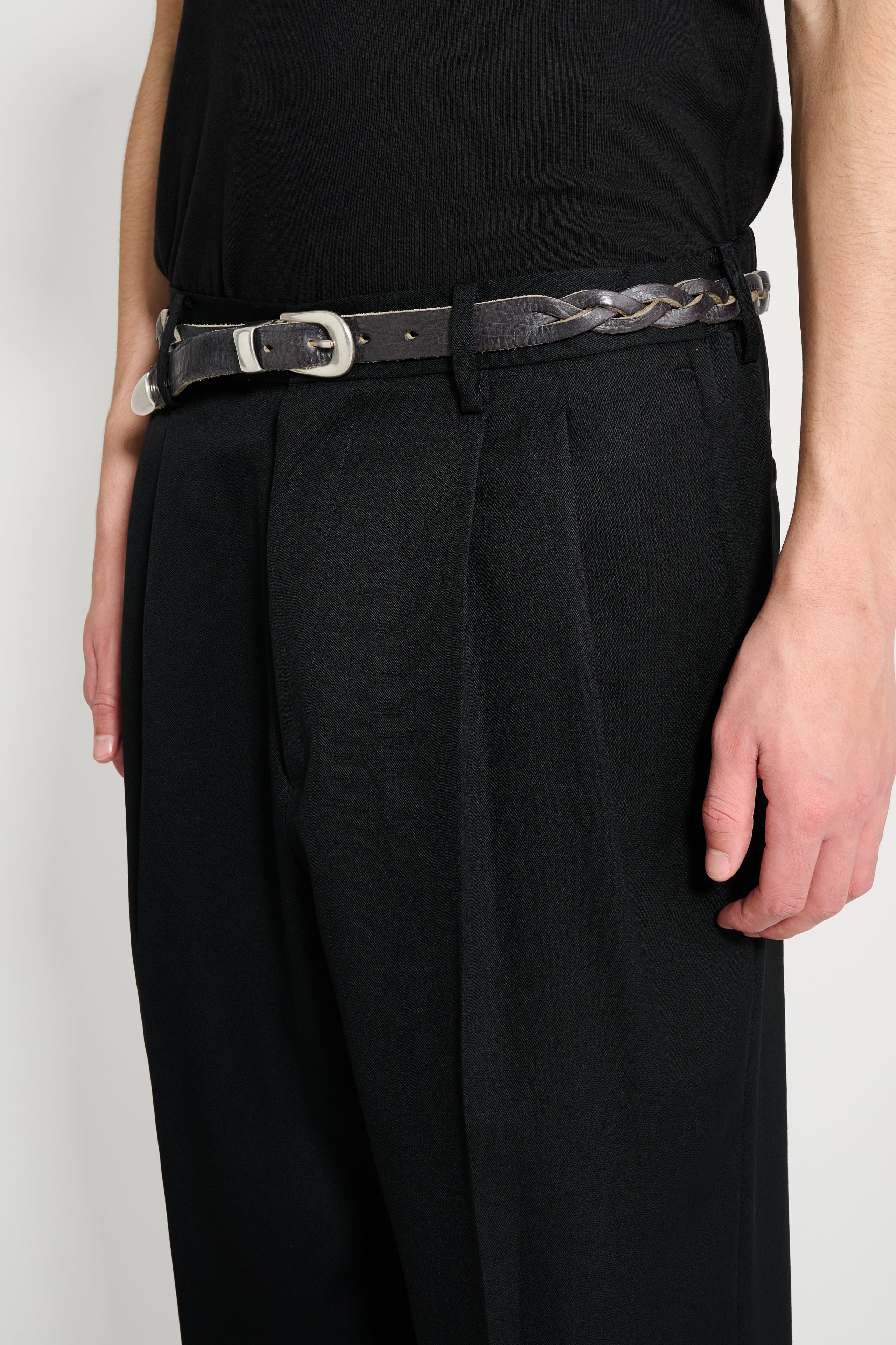 ssstein Two Tuck Easy Trousers Black