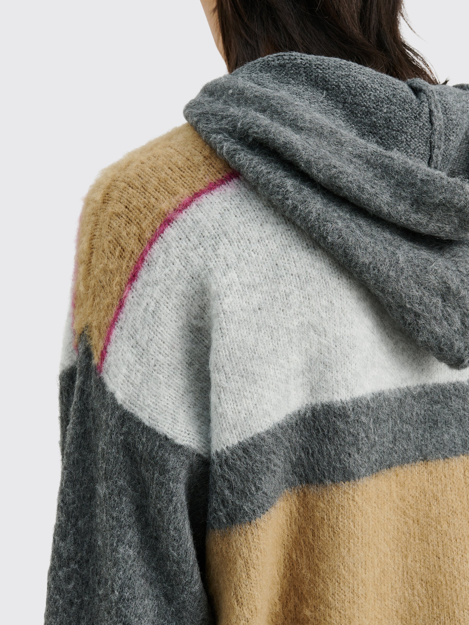 TRÈS BIEN everywear Knitted Hoodie Fuzzy Stripe Grey
