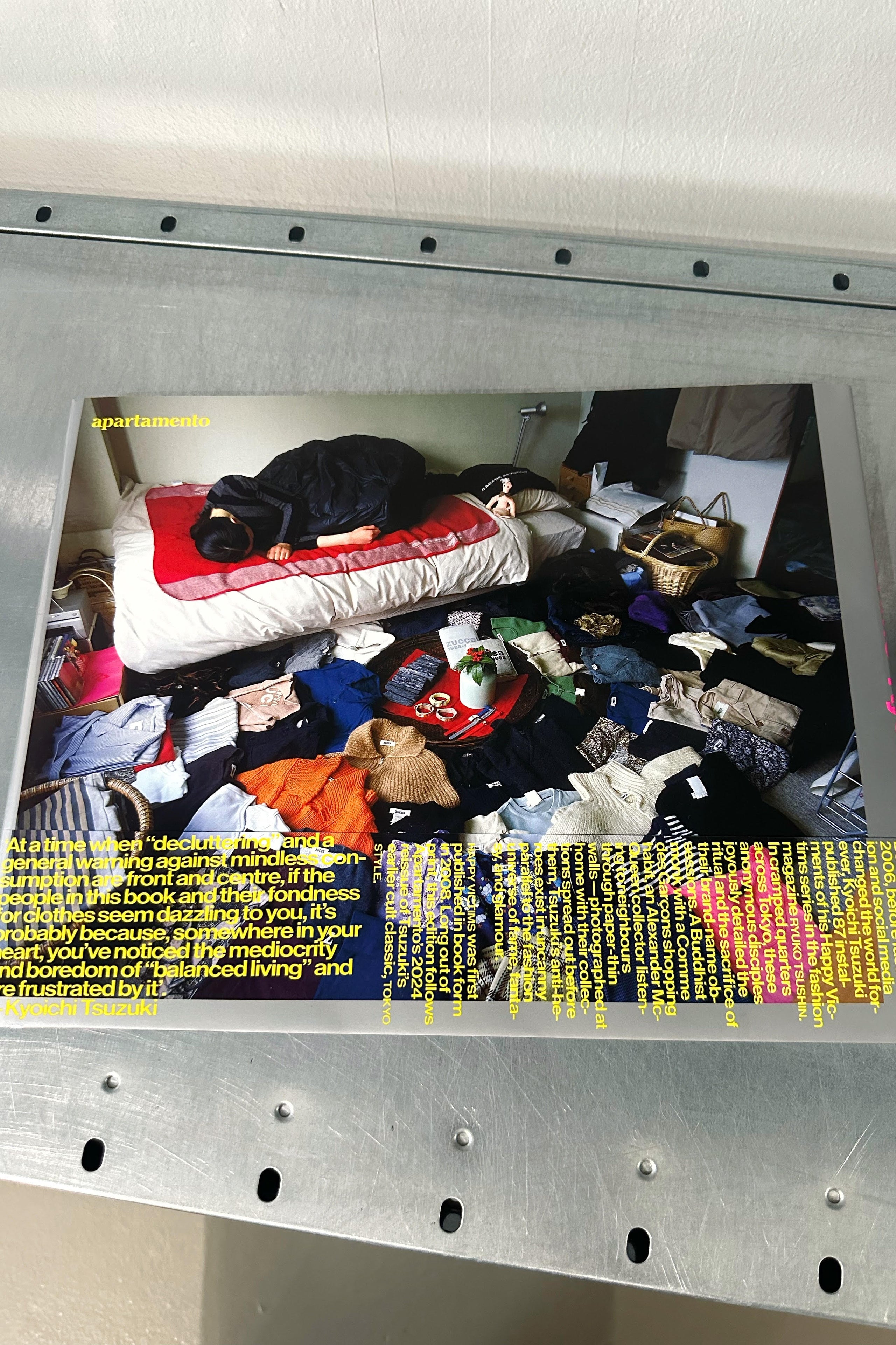 Happy Victims by Kyoichi Tsuzuki