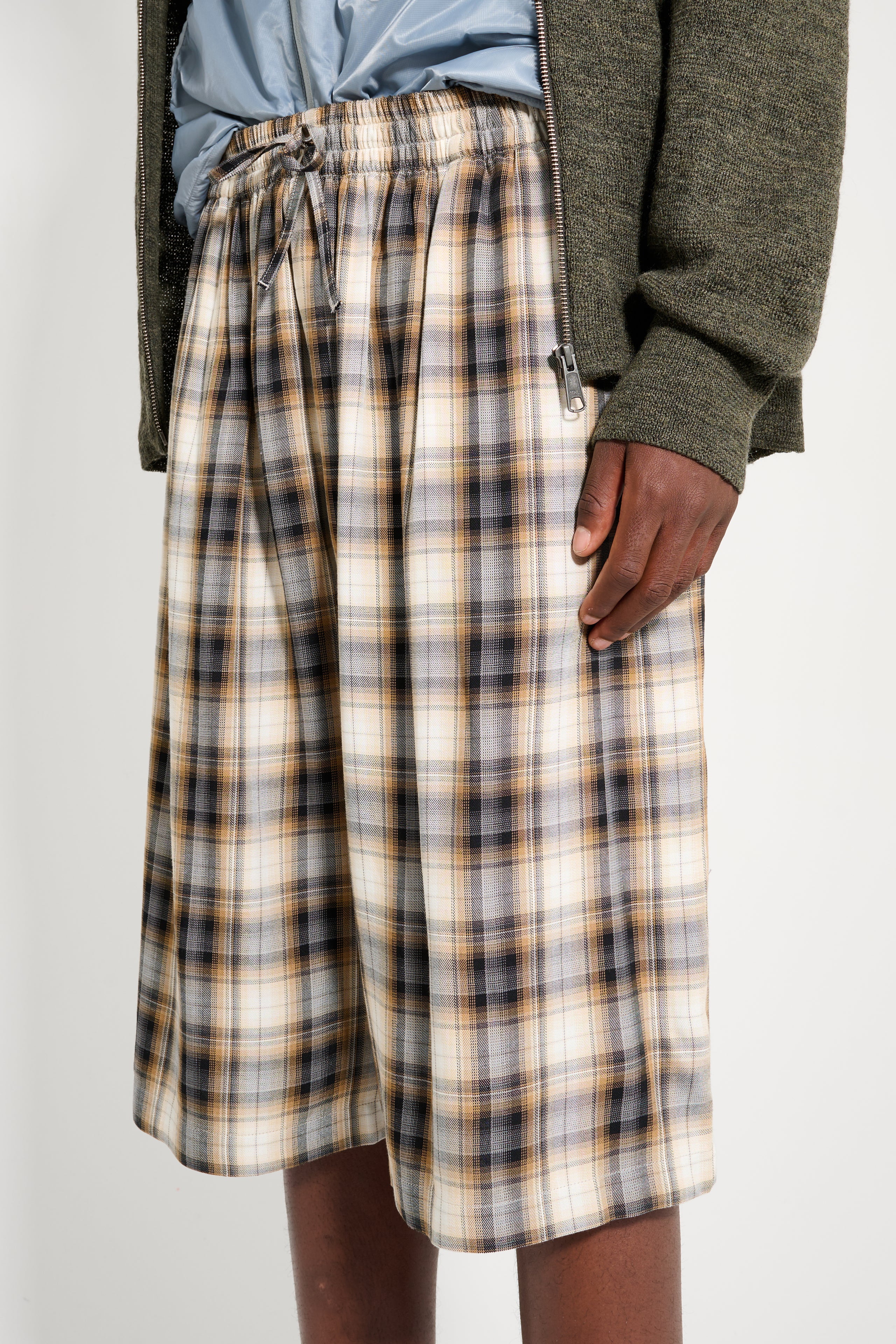 Acne Studios Check Shorts Beige / Black