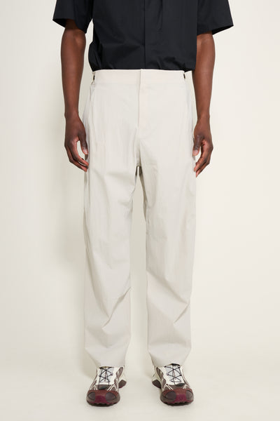 Arc'teryx Veilance Spere Cargo Pant Dark Cocoon – Très Bien