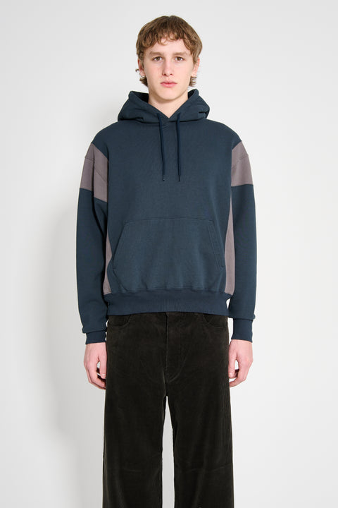 Cav Empt – Très Bien