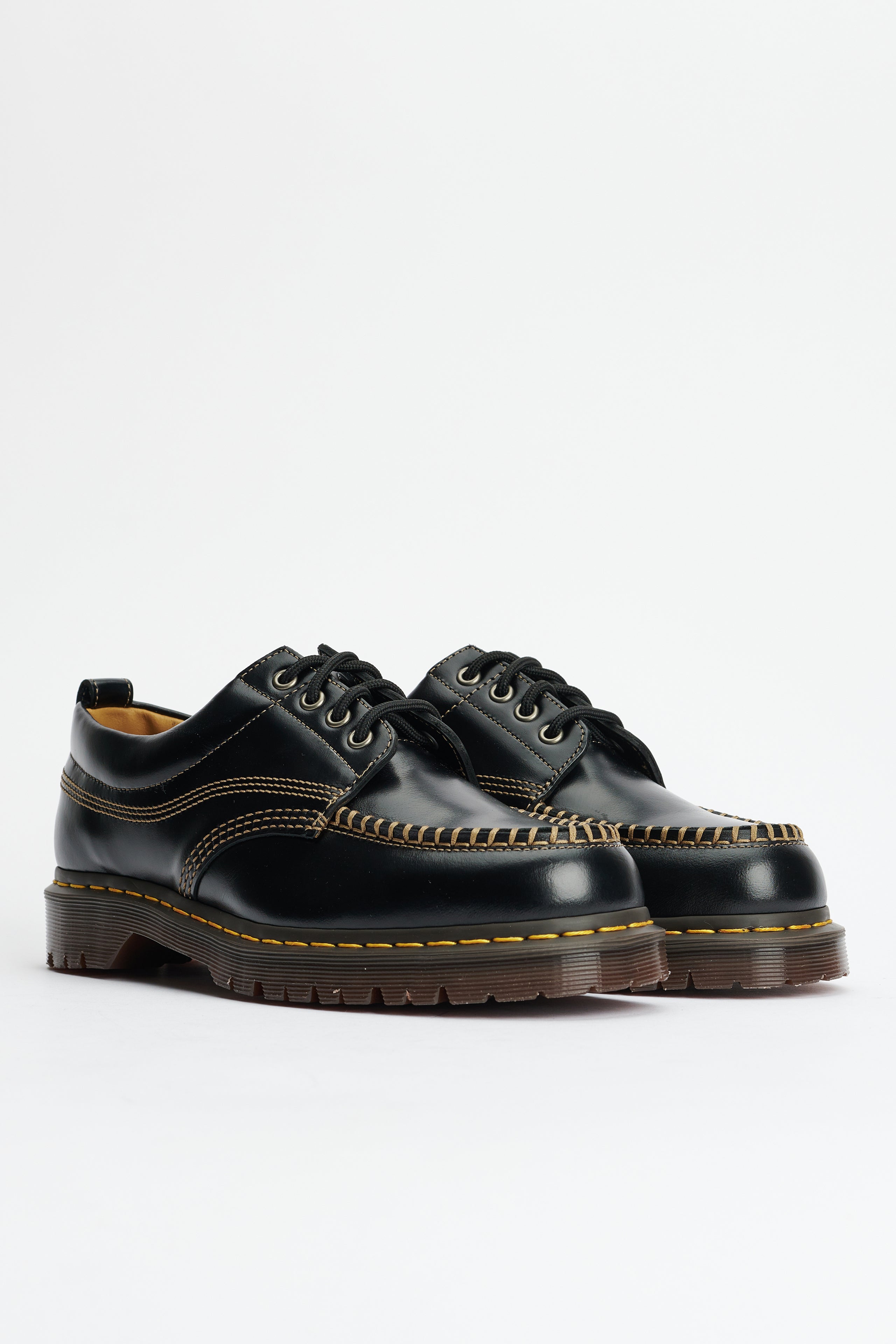 Dr. Martens Lowell Black Analine