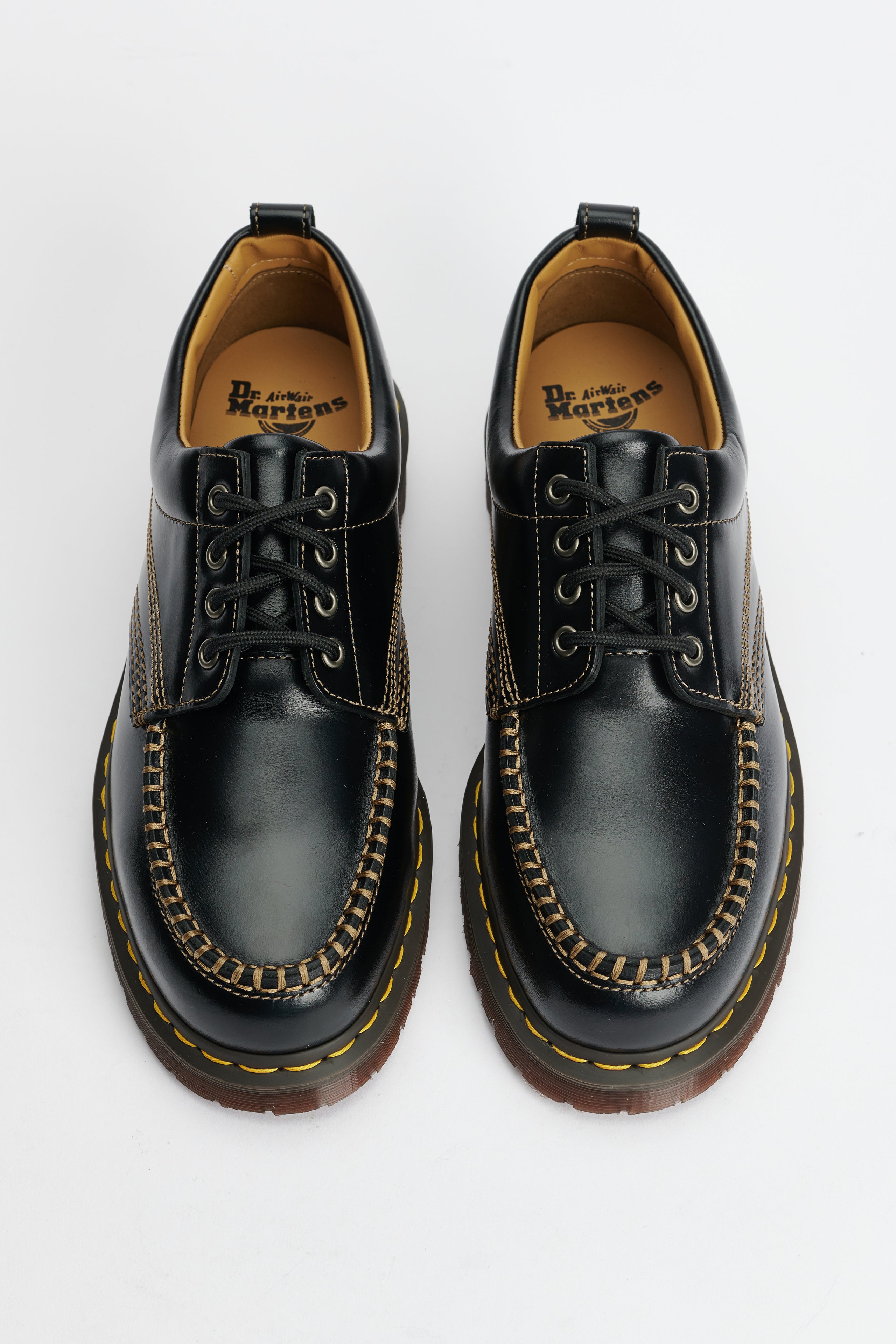 Dr. Martens Lowell Black Analine