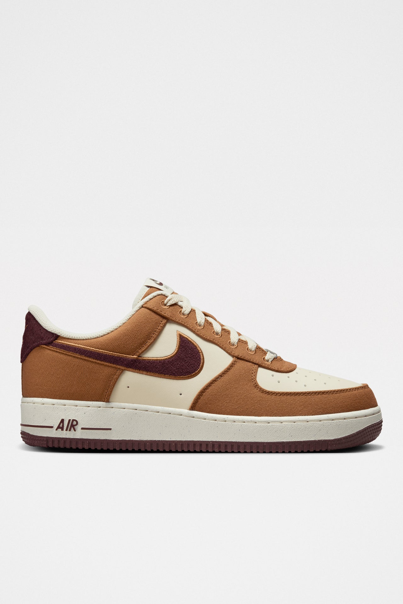 Nike Air Force 1 ‘07 LV8 Lt British Tan / Burgundy Crush