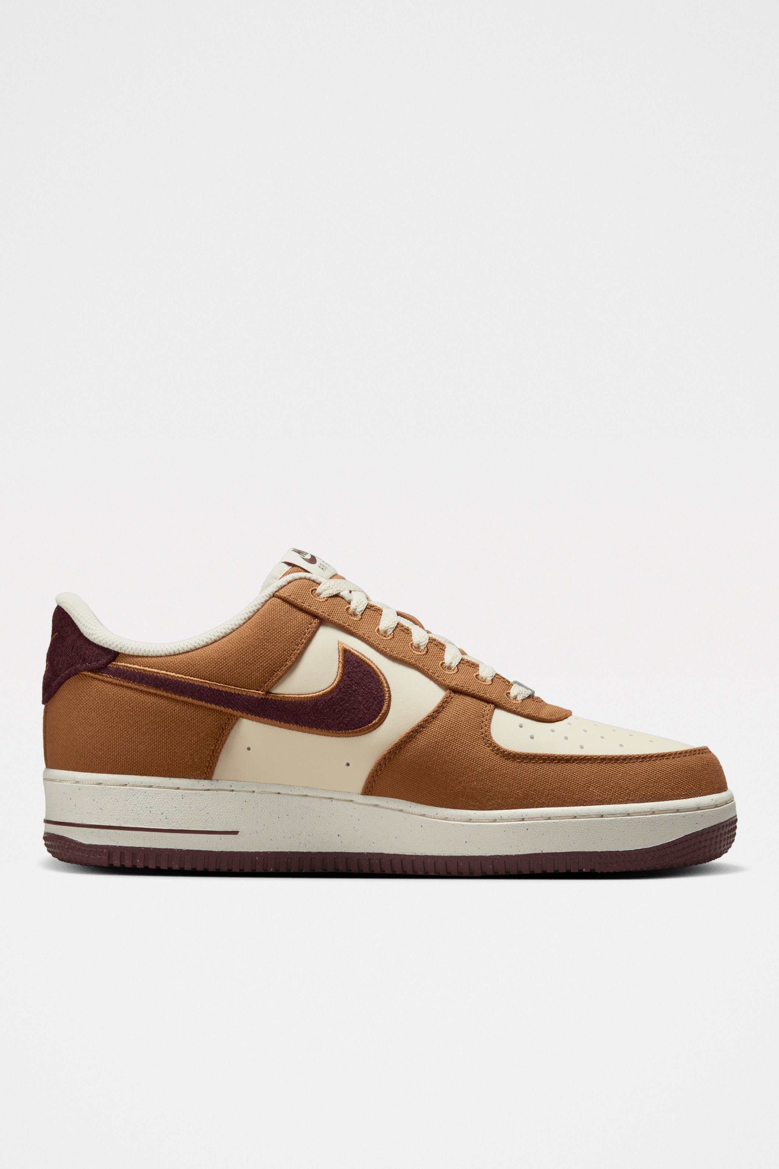 Nike Air Force 1 ‘07 LV8 Lt British Tan / Burgundy Crush